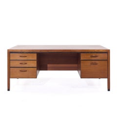 Kipp Stewart for Directional by Calvin Mid Century Walnut Executive Desk