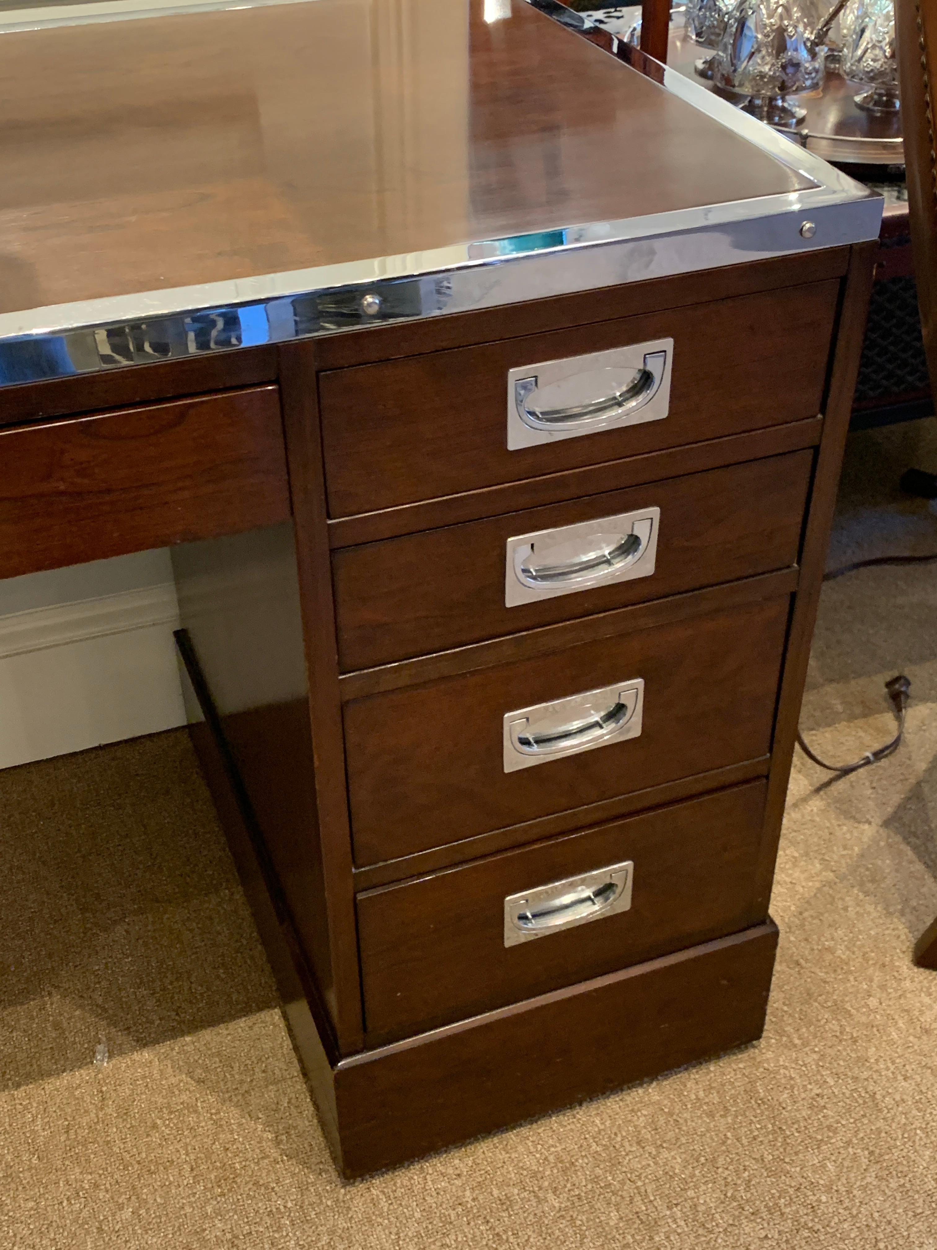 Kipp Stewart for Directional Special Order Campaign Desk, 6400-B In Good Condition In Atlanta, GA
