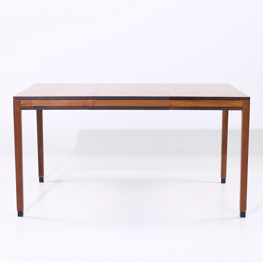 Kipp Stewart for Directional Style Walnut Parsons Expanding Table with 4 Leaves For Sale 5