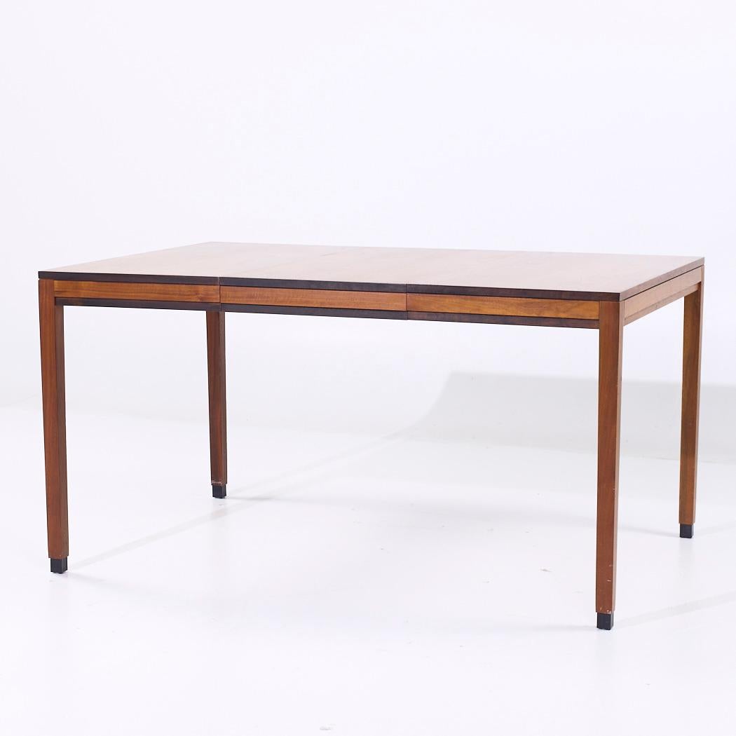 Kipp Stewart for Directional Style Walnut Parsons Expanding Table with 4 Leaves For Sale 6