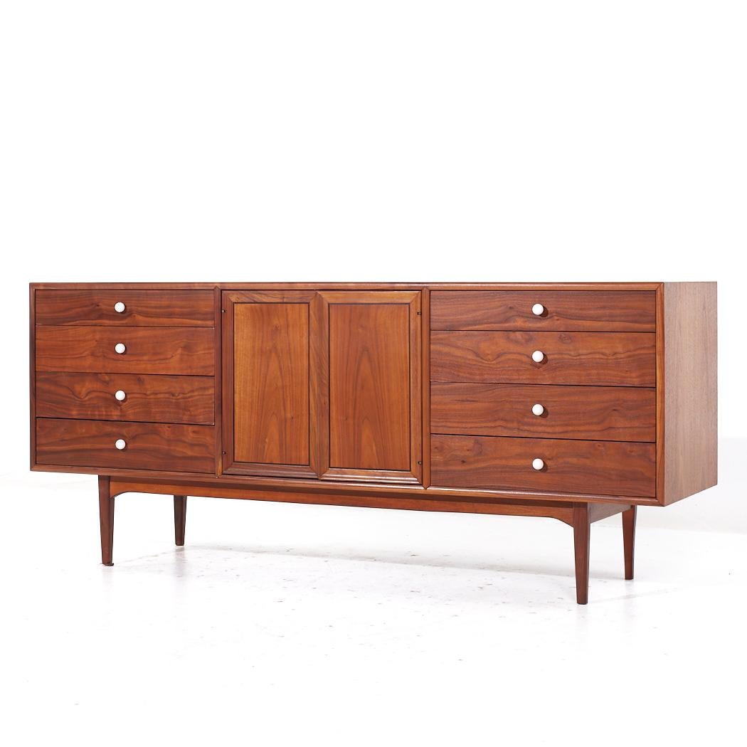 Mid-Century moderno Kipp Stewart per Drexel Declaration Mid Century 11 Drawer Lowboy Dresser in vendita