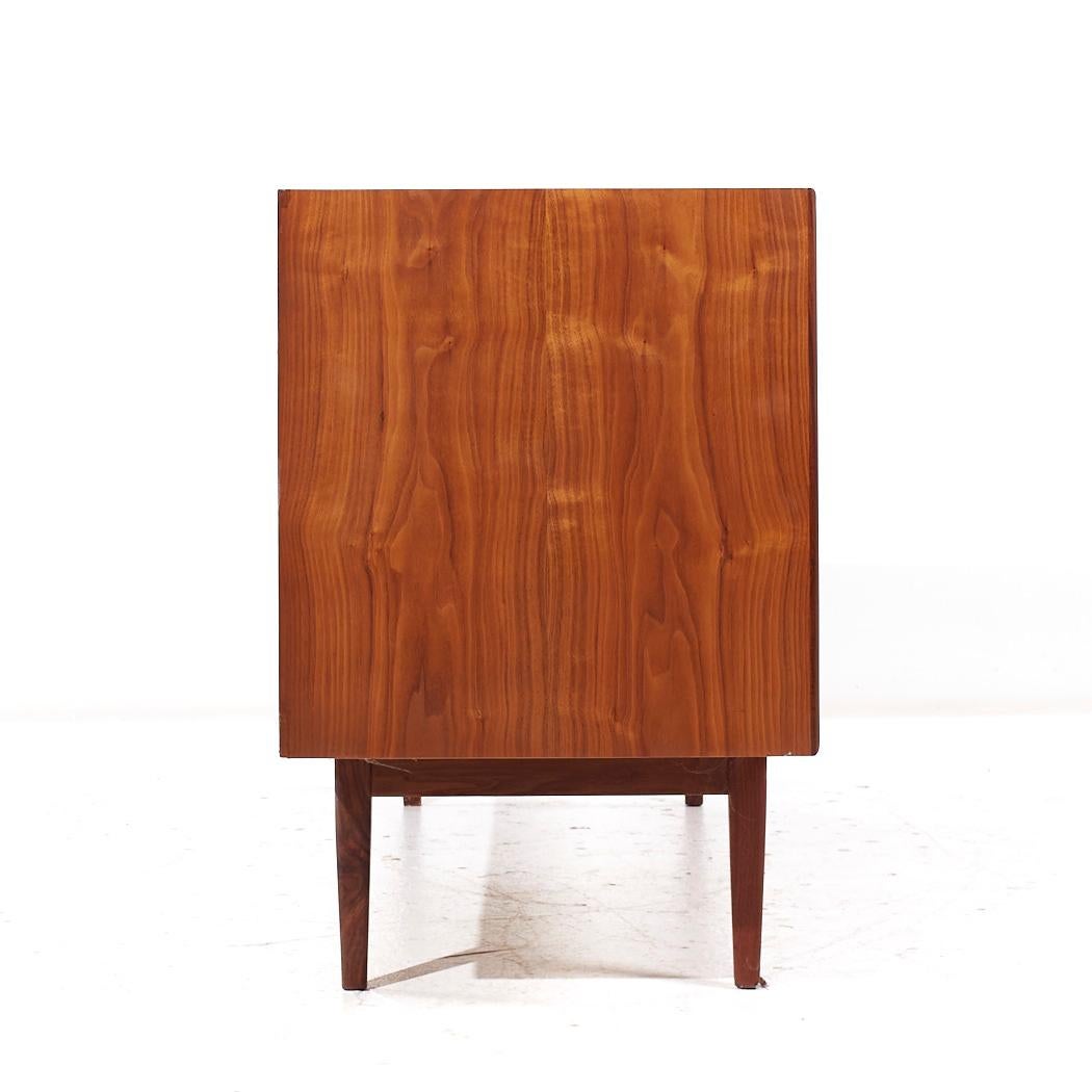 Americano Kipp Stewart per Drexel Declaration Mid Century 11 Drawer Lowboy Dresser in vendita