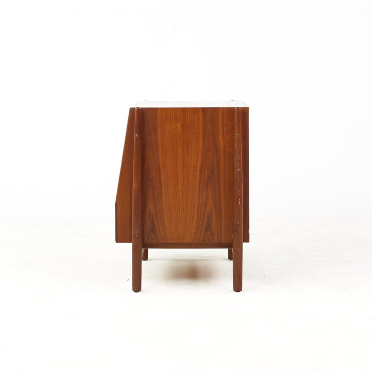 Late 20th Century Kipp Stewart for Drexel Declaration Mid Century Floating Nightstand End Table For Sale