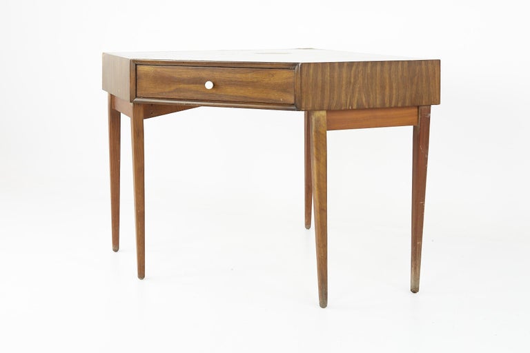 Kipp Stewart for Drexel Declaration Mid Century Walnut Corner Desk In Good Condition For Sale In Countryside, IL