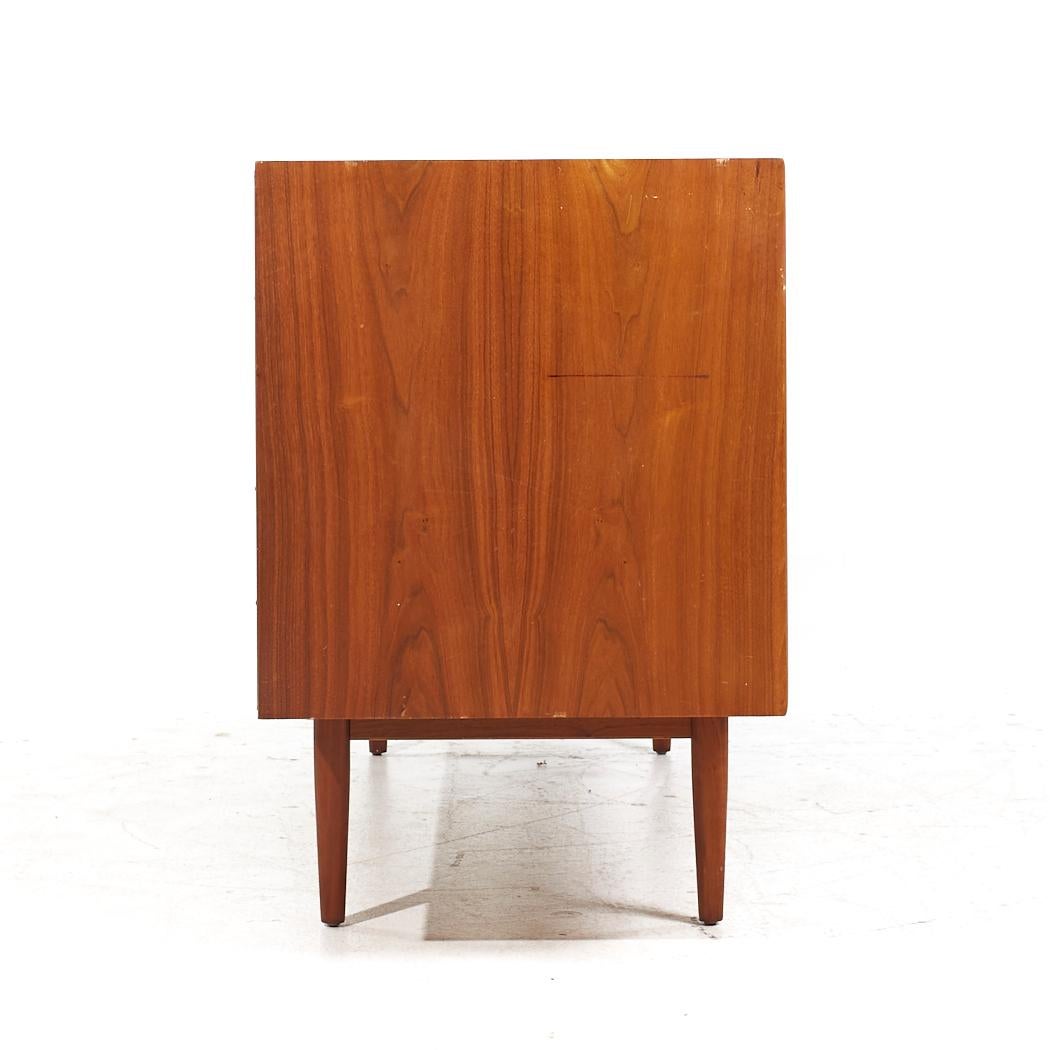 Kipp Stewart for Drexel Declaration Mid Century Walnut Credenza In Good Condition For Sale In Countryside, IL