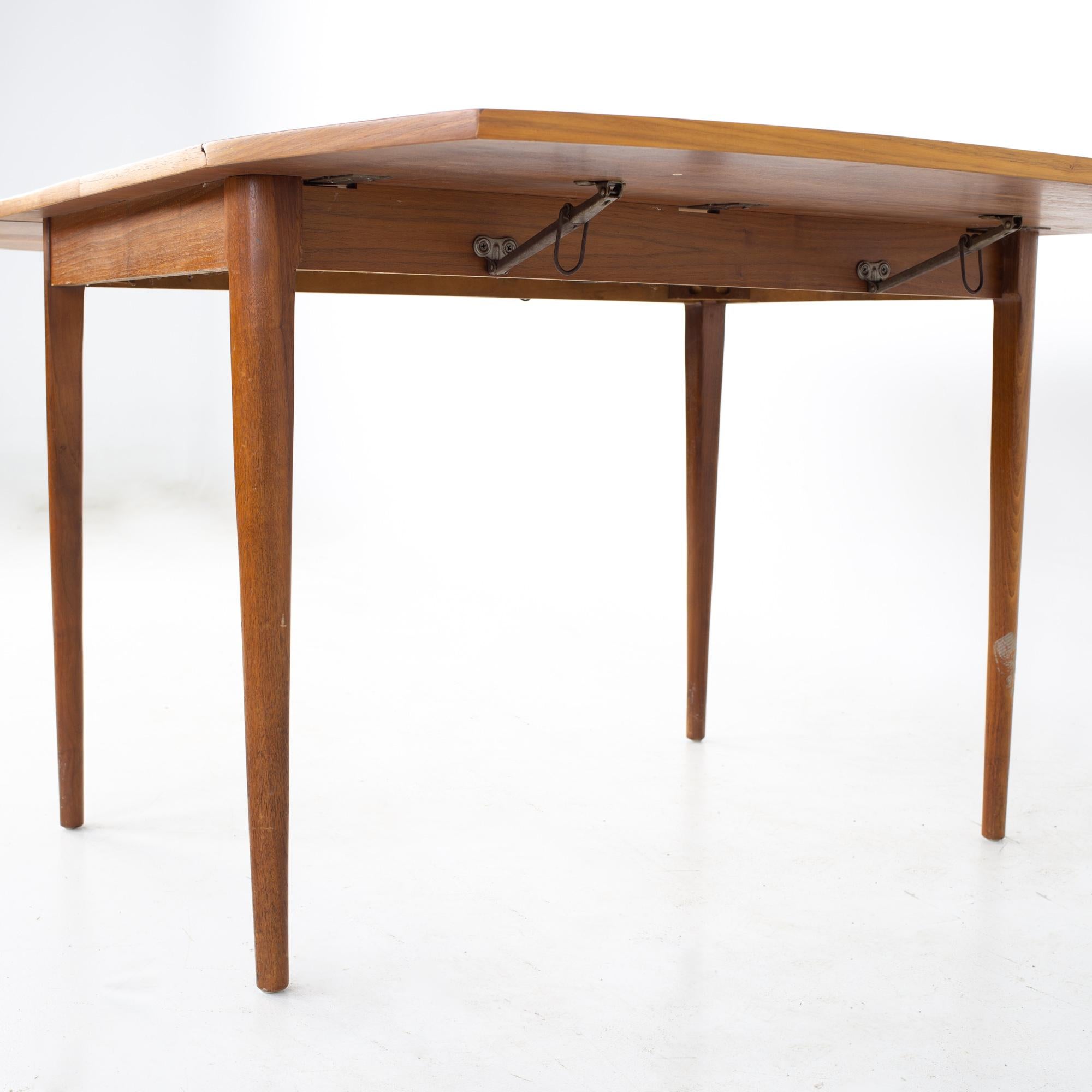 Kipp Stewart for Drexel Declaration Mid Century Walnut Drop Leaf Dining Table In Good Condition In Countryside, IL