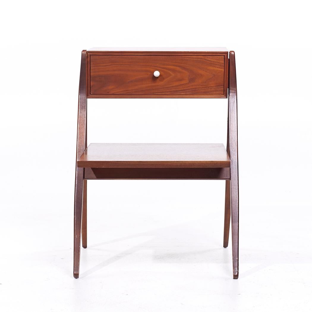 Kipp Stewart for Drexel Declaration Mid Century Walnut Nightstands - Pair In Good Condition For Sale In Countryside, IL