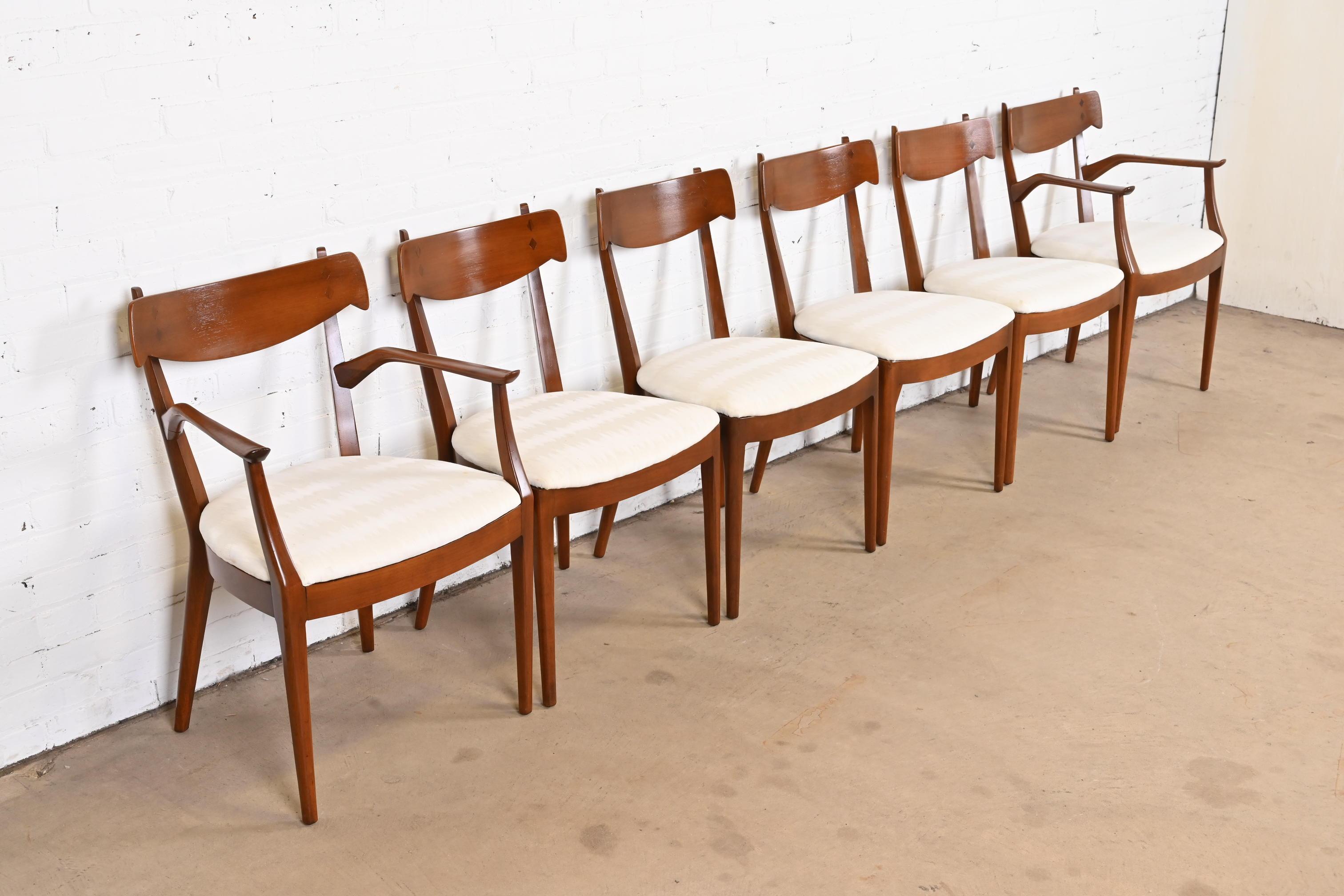 Kipp Stewart for Drexel Declaration Sculpted Walnut Dining Chairs, Set of Six In Good Condition In South Bend, IN