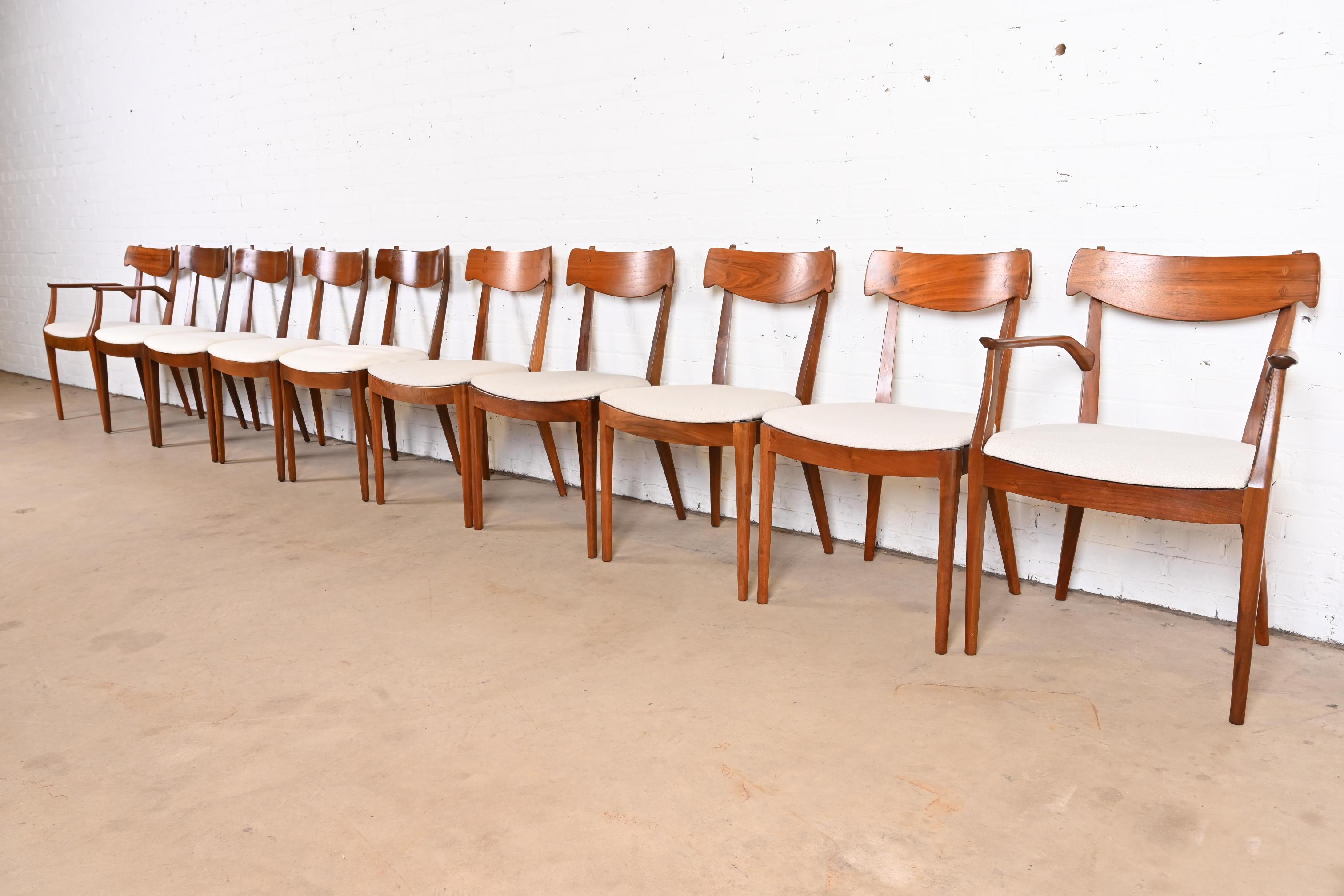 A gorgeous set of ten Mid-Century Modern dining chairs

By Kipp Stewart for Drexel, 