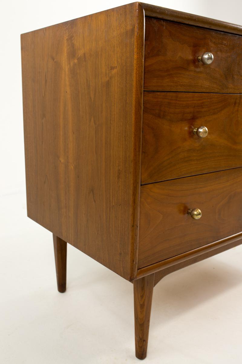 Kipp Stewart for Drexel Declaration Small 3 Drawer Dresser Chest In Good Condition In Franklin Park, IL