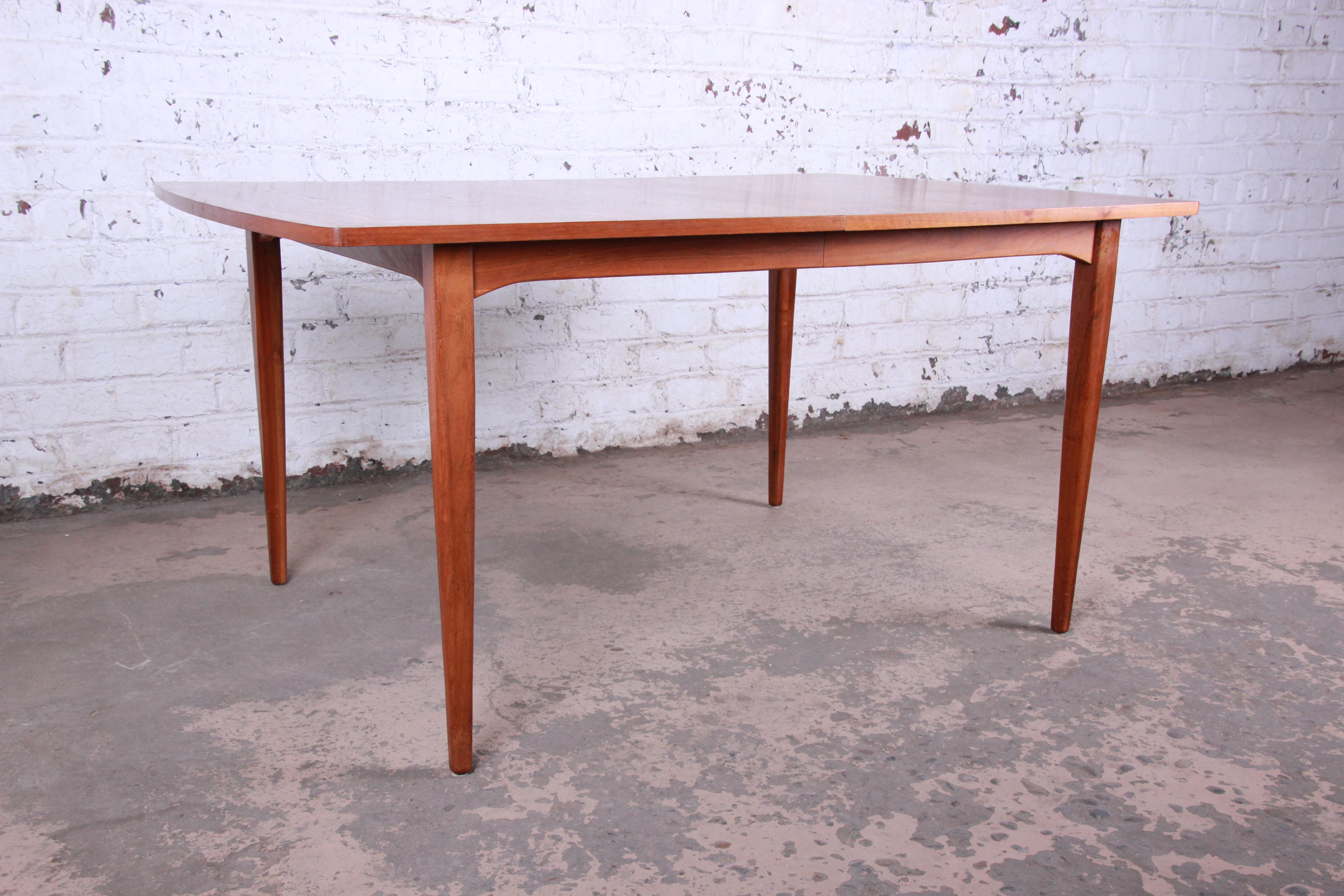 Kipp Stewart for Drexel Mid-Century Modern Walnut Extension Dining Table, 1959 In Good Condition In South Bend, IN