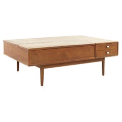 Kipp Stewart für Drexel Mid Century Storage Couchtisch