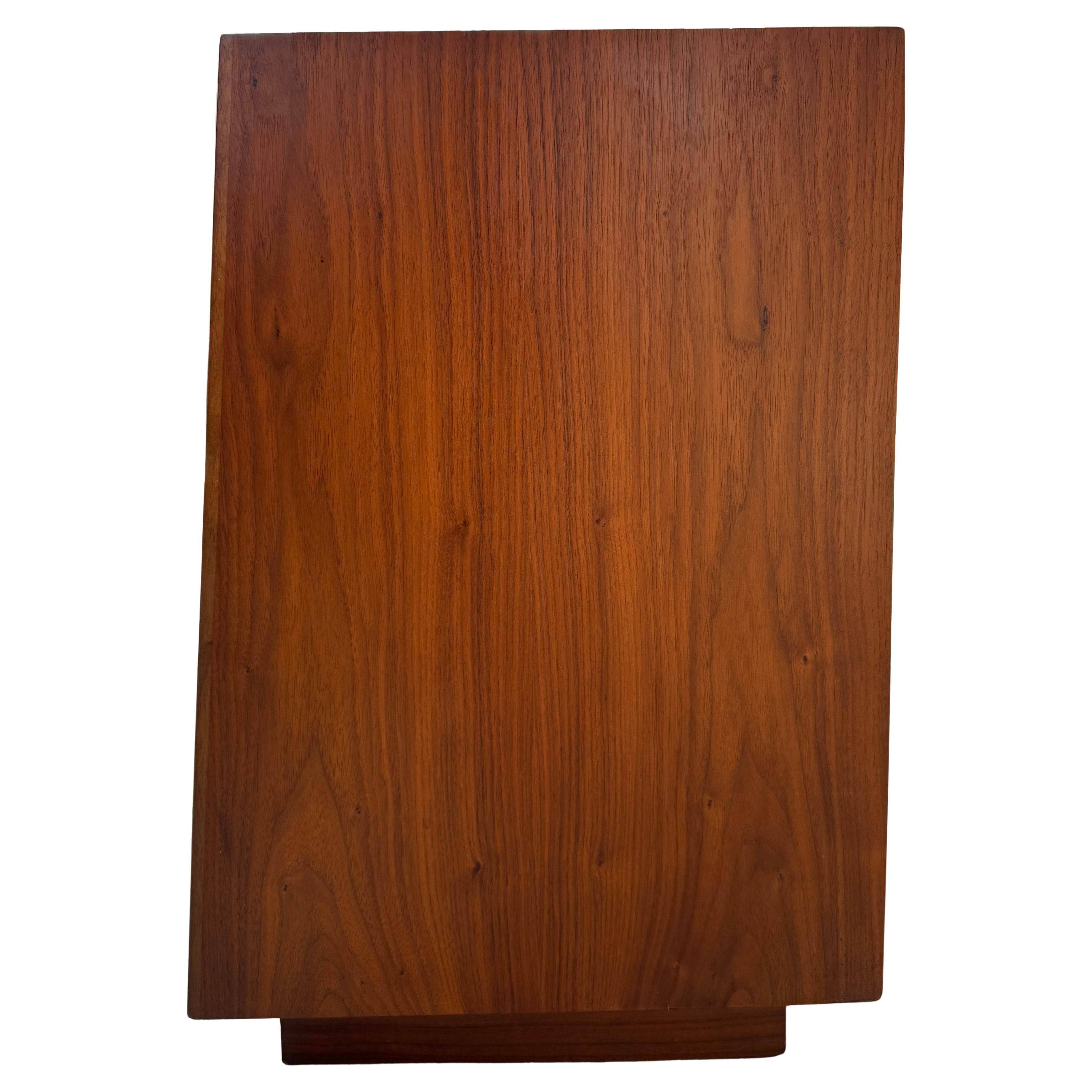 Kipp Stewart for Drexel Walnut Night Stand or Record storage Cabinet In Good Condition In BROOKLYN, NY