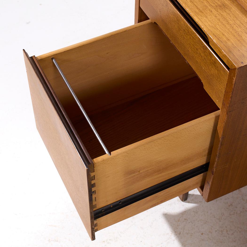 Bureau du milieu du siècle dernier de Kipp Stewart pour Glenn of California en vente 3