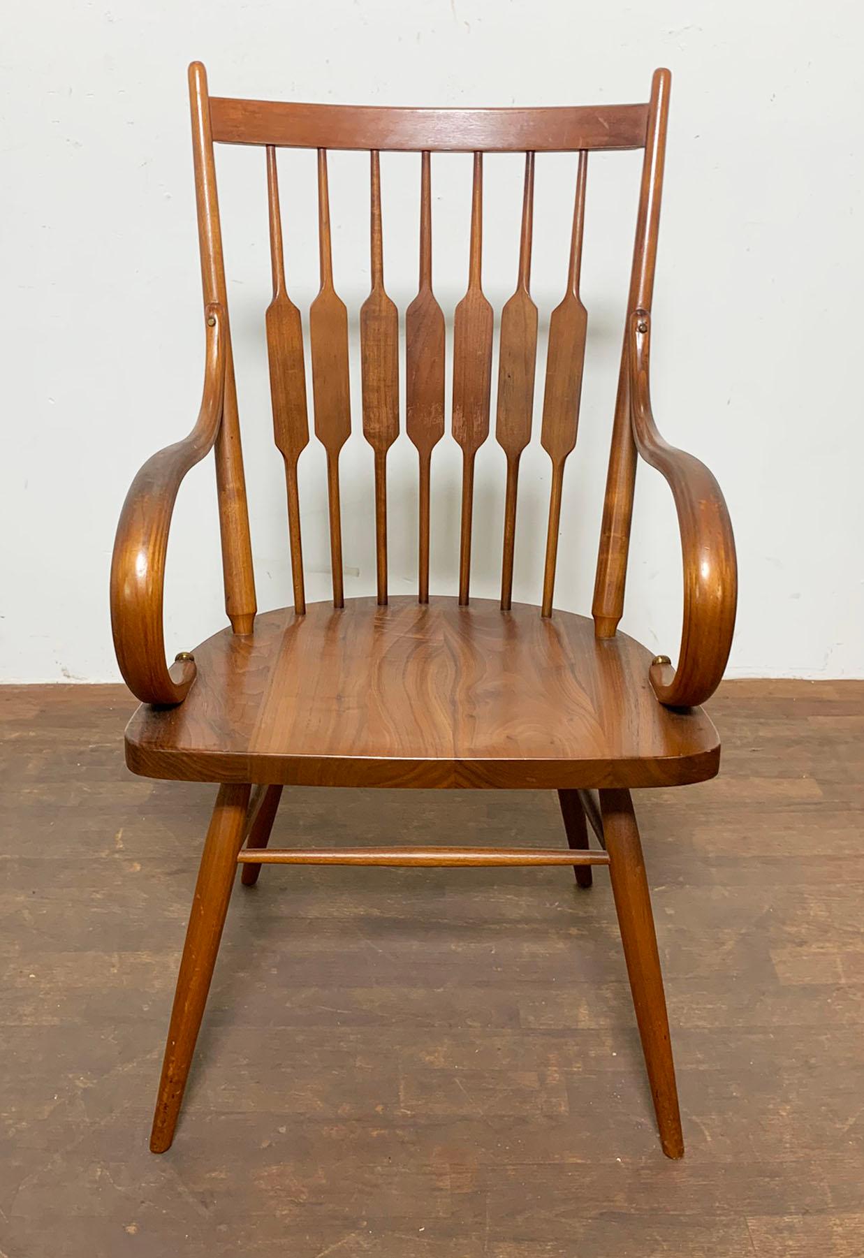 Walnut Kipp Stewart Set of Five Centennial Dining Chairs for Drexel Circa 1960s For Sale