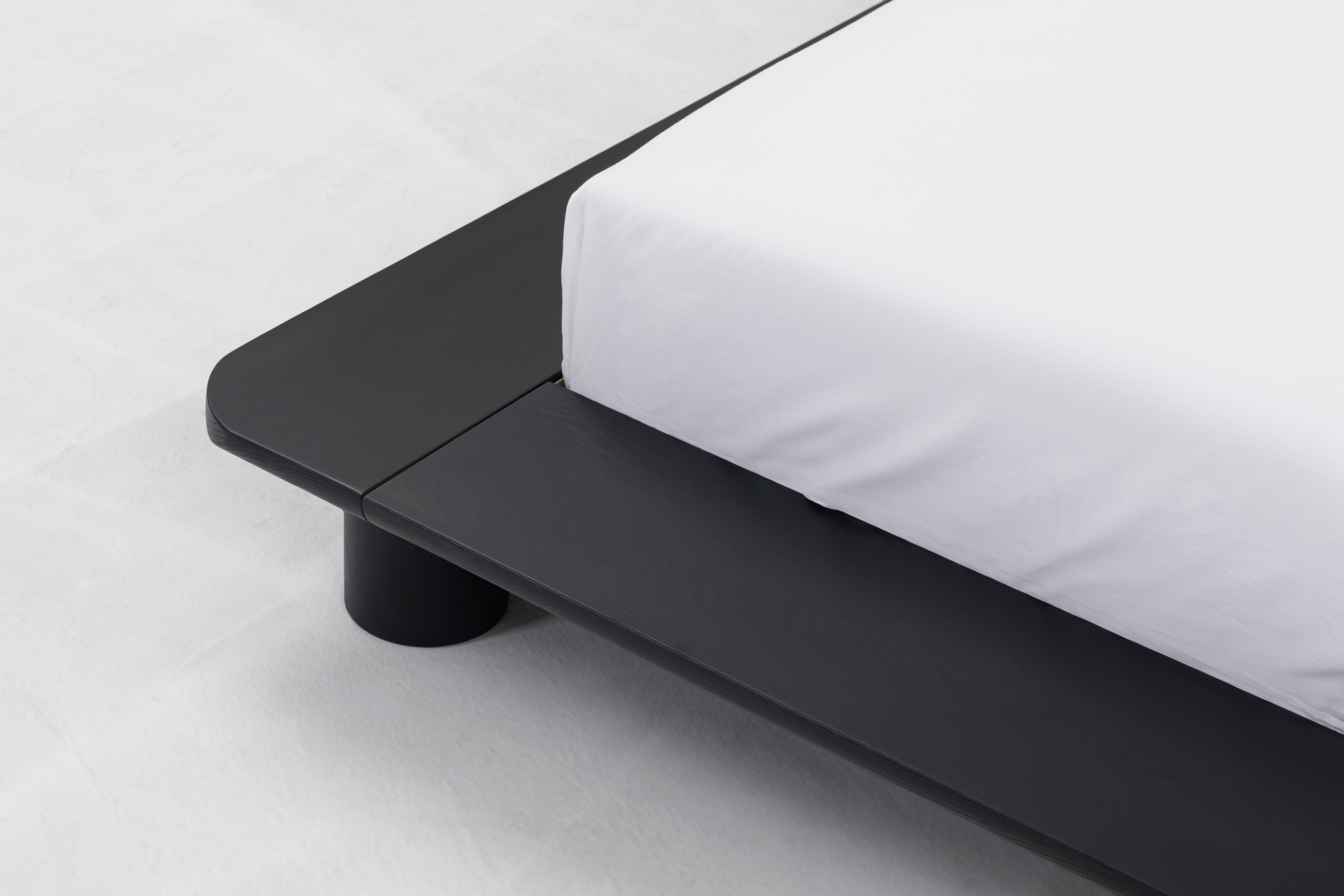 Kiral Bed, Minimalist Bed (Queen, King) For Sale 3