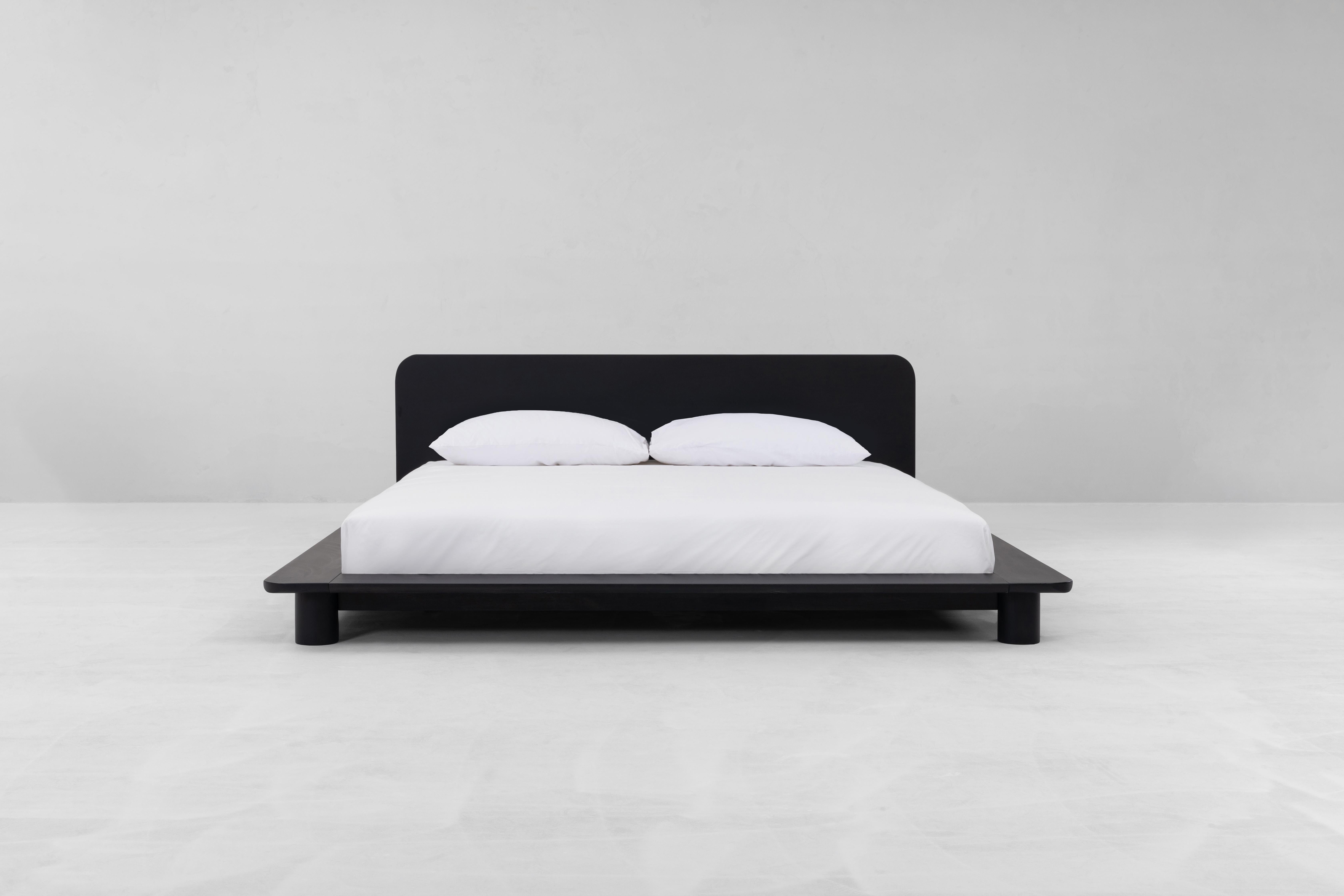 Kiral Bed, Minimalist Bed (Queen, King) For Sale 4