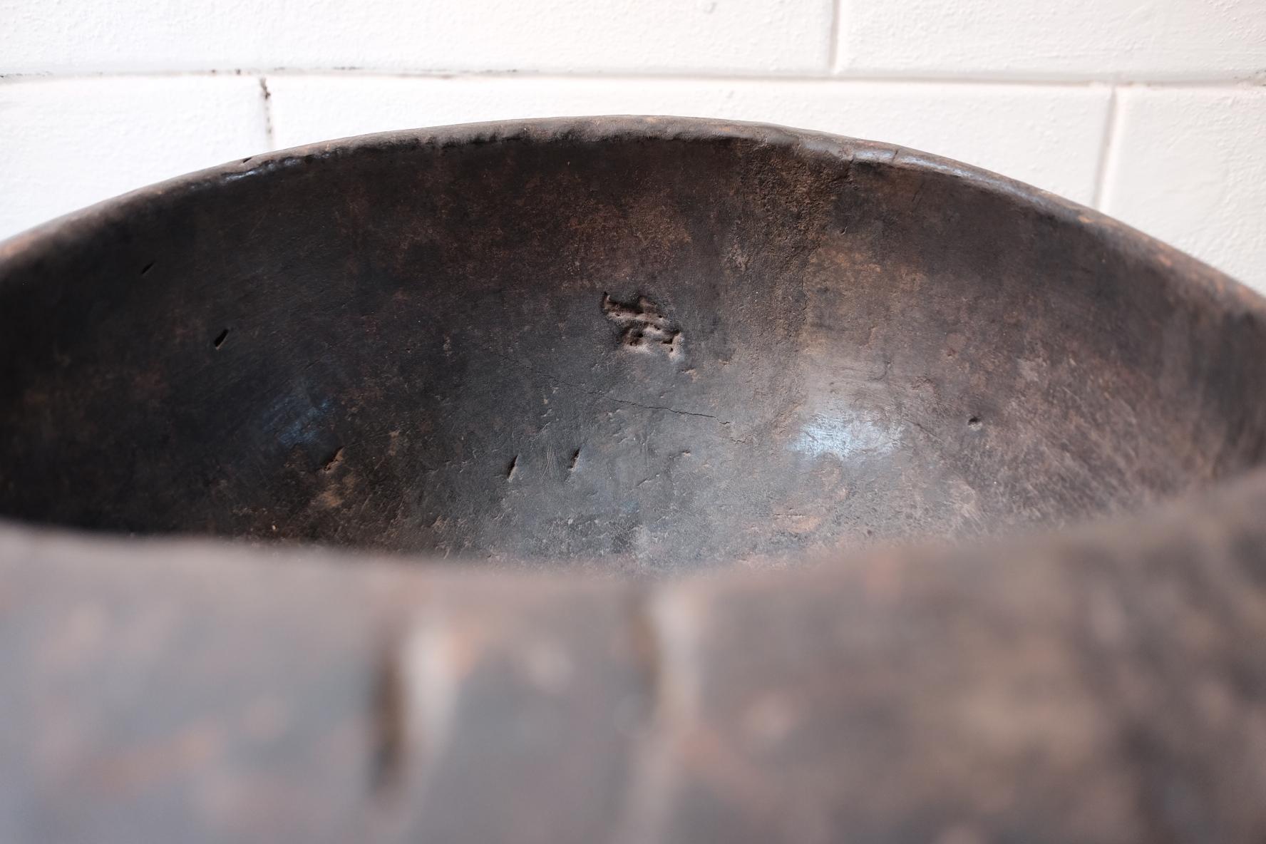 Kirdi Wooden Bowl from Cameroon In Fair Condition In San Miguel de Allende, Guanajuato