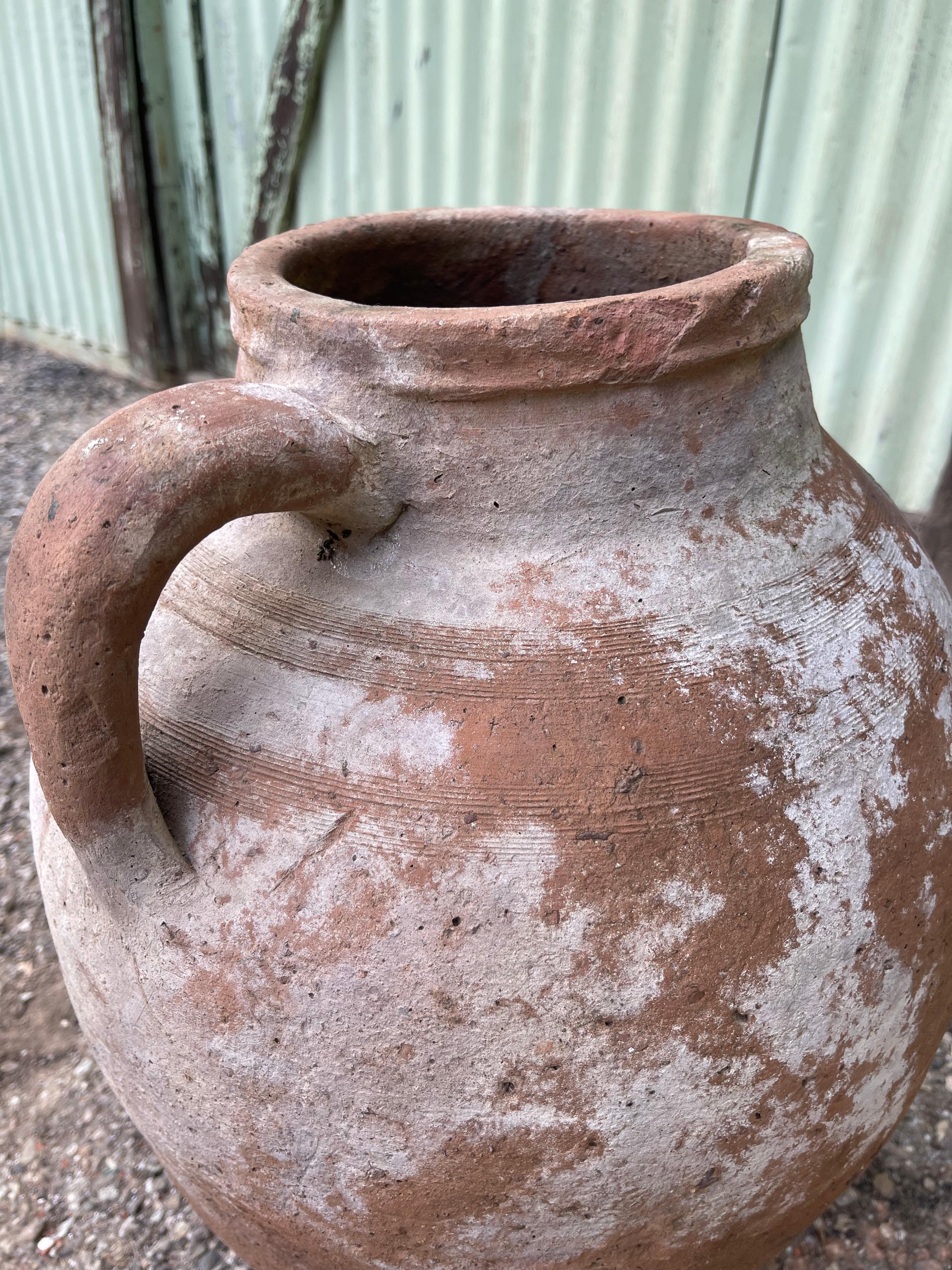 Kireçli Küp (Turkish Limewashed Vase - Medium) In Good Condition For Sale In Ojai, US
