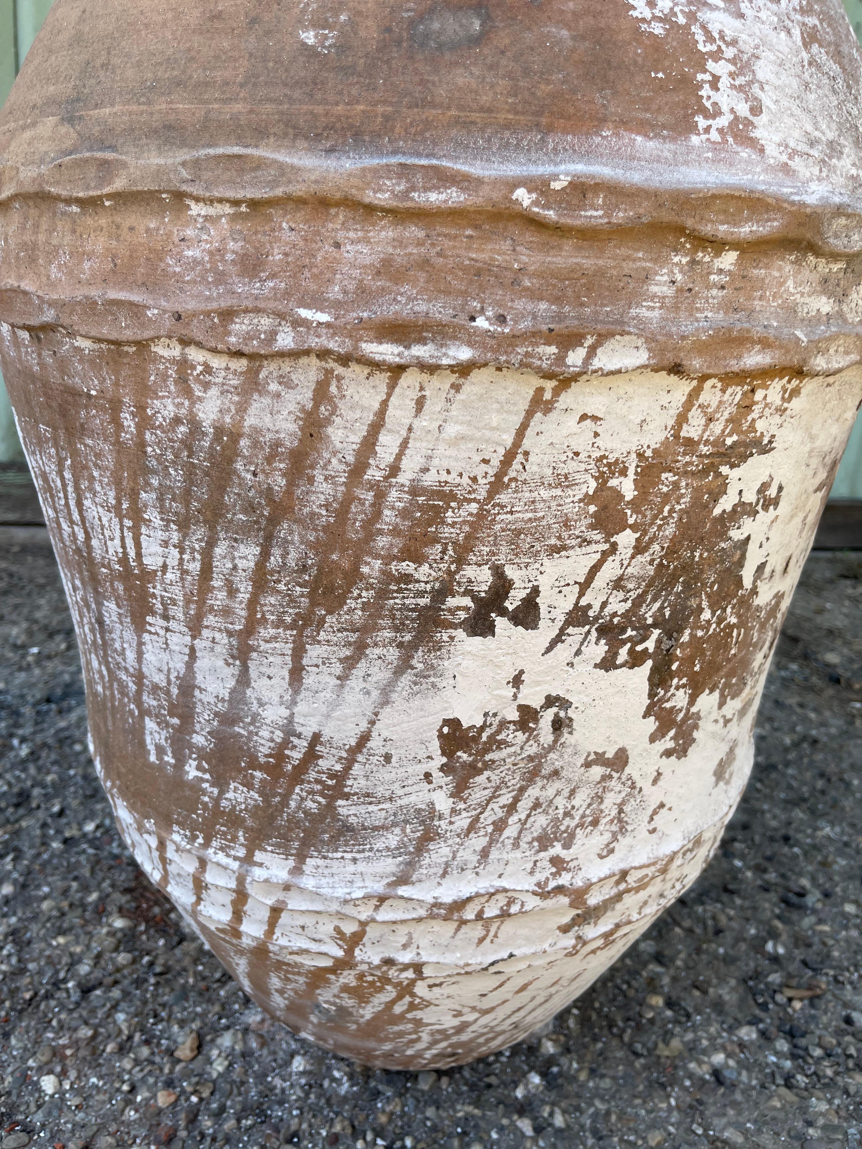 Kireçli Küp (Turkish Limewashed Vase - Medium) In Good Condition For Sale In Ojai, US
