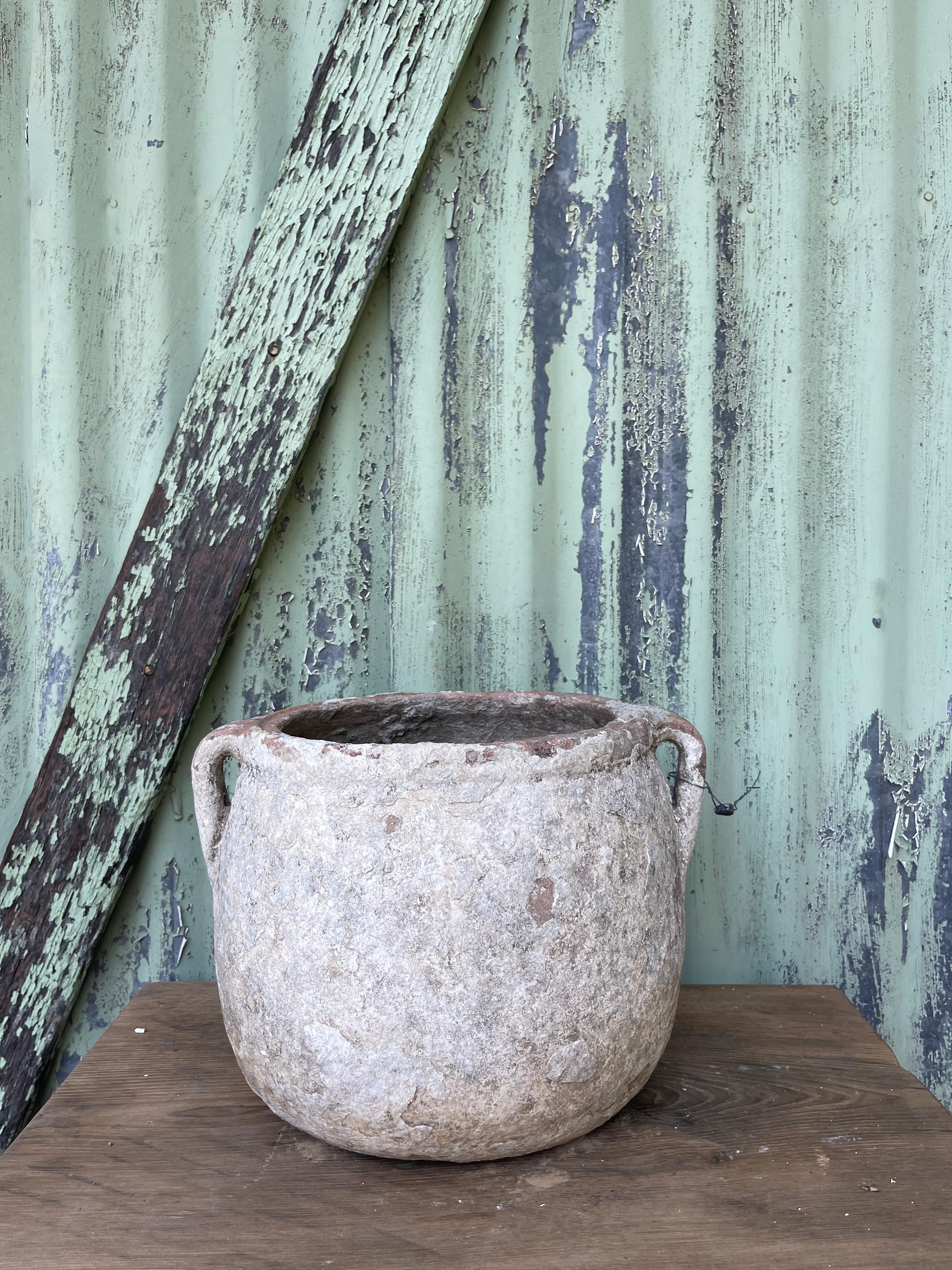 Kireçli Küp (Vaso turco in calce - Piccolo) In condizioni buone in vendita a Ojai, US