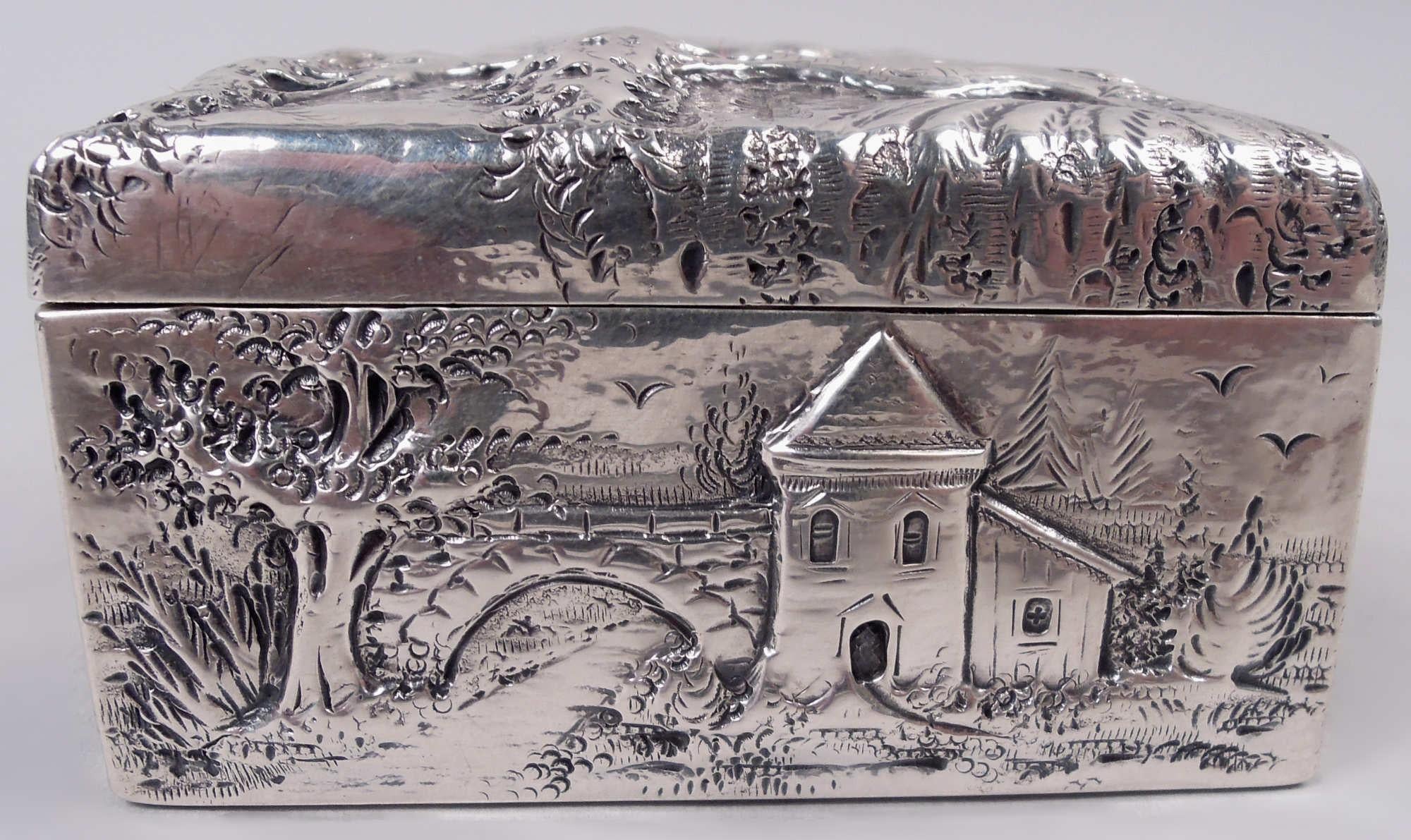 Kirk Baltimore Sterling Silver Box with Picturesque Architecture In Good Condition For Sale In New York, NY
