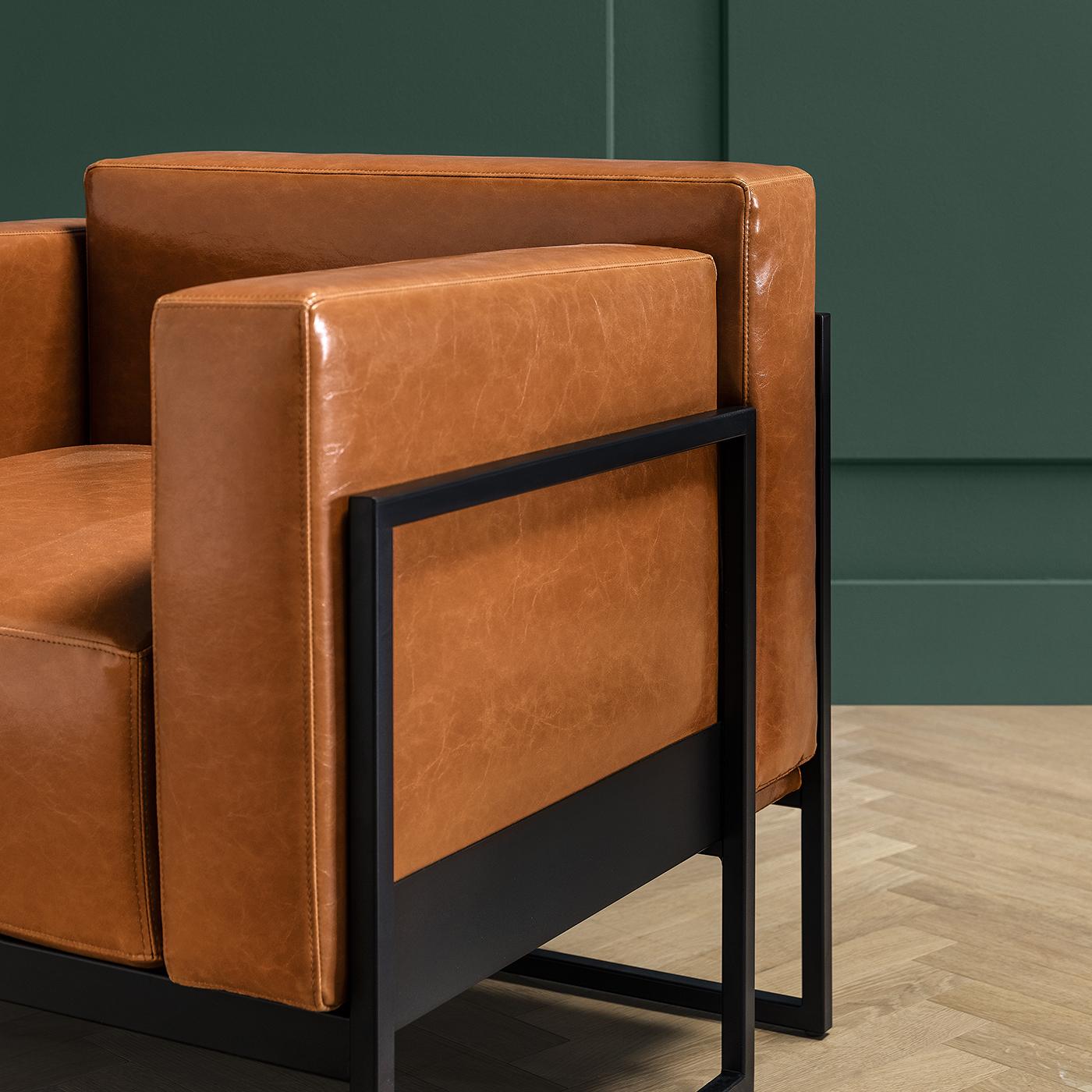 italien Fauteuil en cuir Kirk Cognac en vente