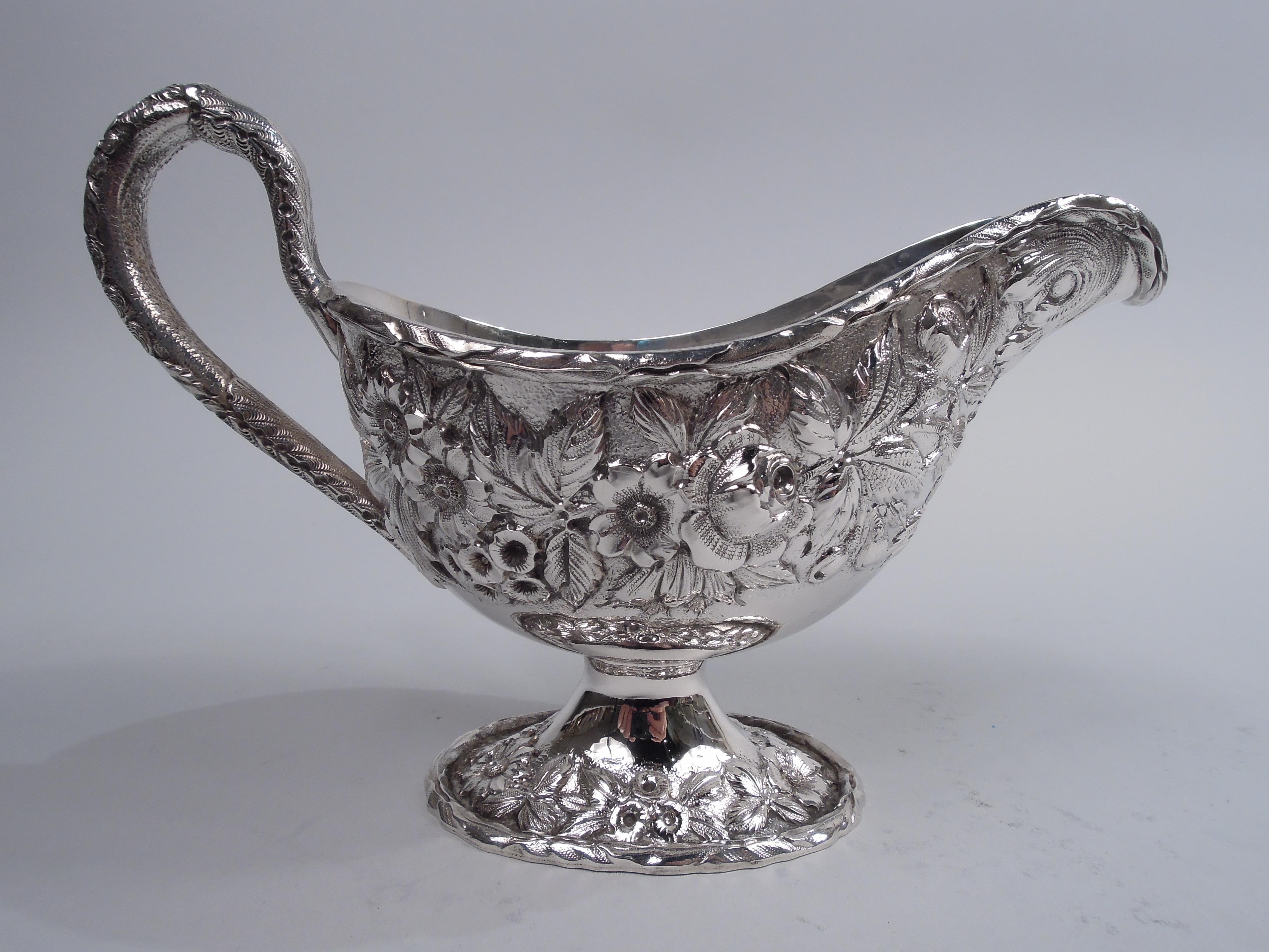 Kirk Edwardian Baltimore Repousse Sterling Silver Gravy Boat In Good Condition For Sale In New York, NY