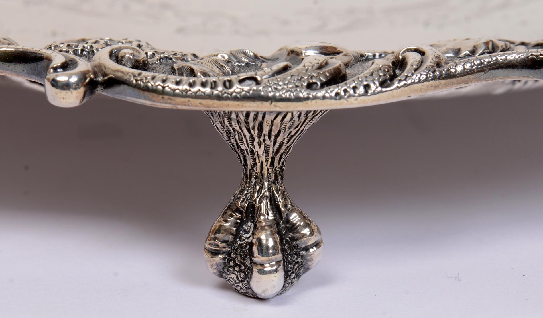 Kirk Repousse Sterling Silver Ball and Claw Footed Salver, 1896-1924 In Excellent Condition For Sale In valatie, NY