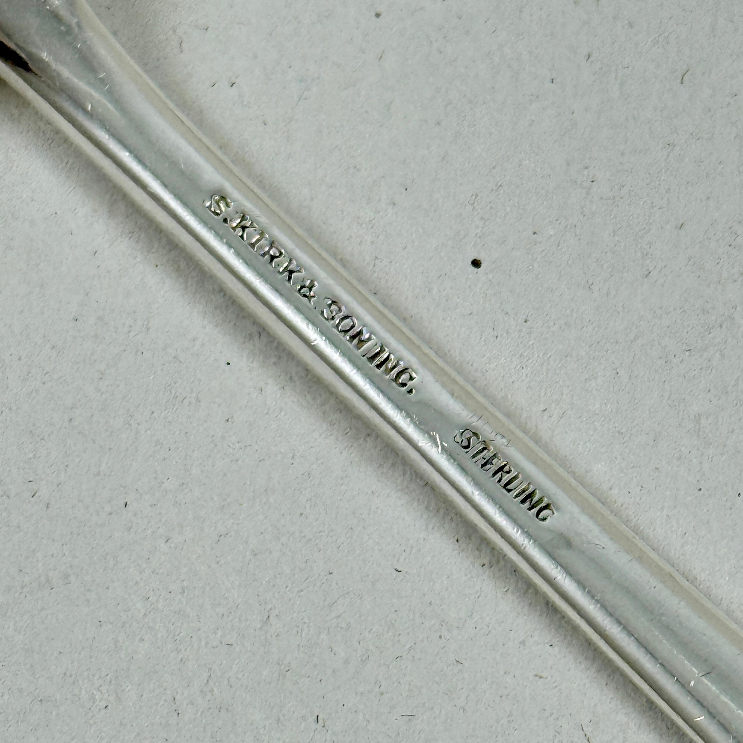 Tenedor para tocino Wakefield de plata de ley Kirk & Son Estate siglo XIX en venta