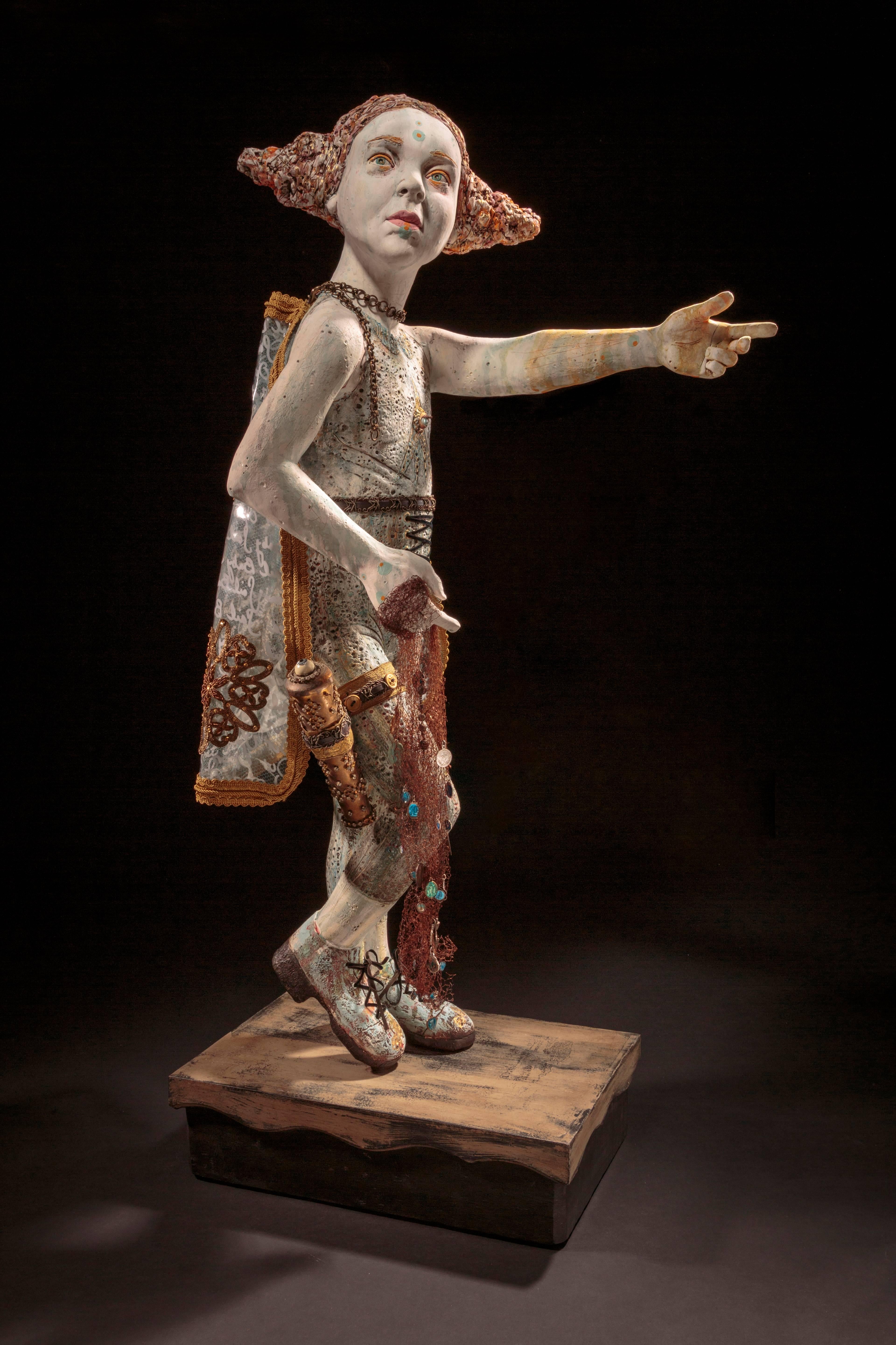 Kirsten Stingle Figurative Sculpture - SHE LEADS