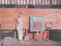 Un portrait de l'Artistics en tant que jeune femme - Contemporary, Polaroid, Nude, Color