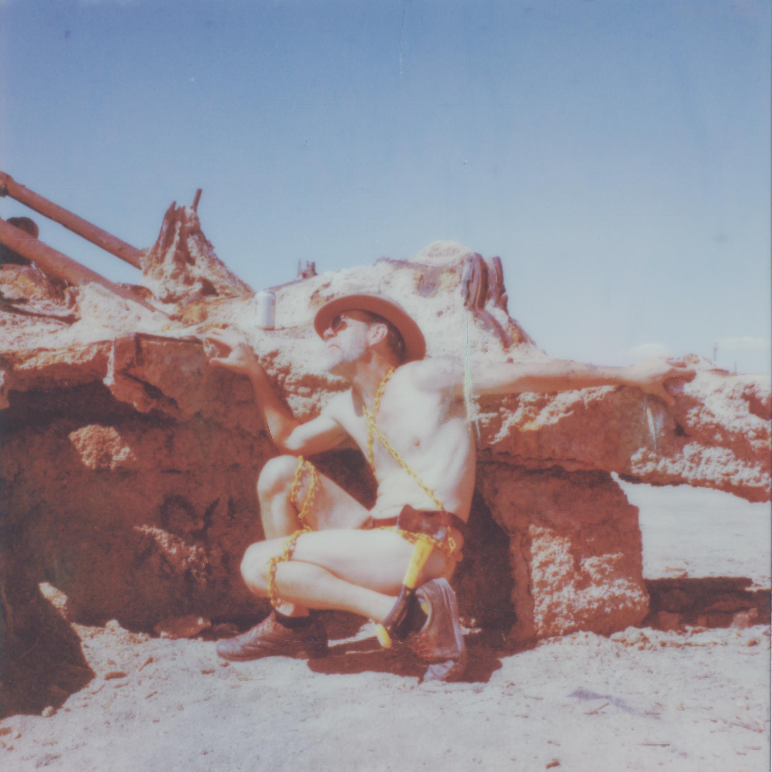 Nude Photograph di Kirsten Thys van den Audenaerde - Deliverance - Contemporaneo, Nudo, uomini, Polaroid, 21° secolo