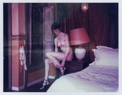 Dressing up - Polaroid, Frauen, nackt