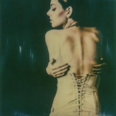 Grip - Polaroid, Color, Women, Portrait