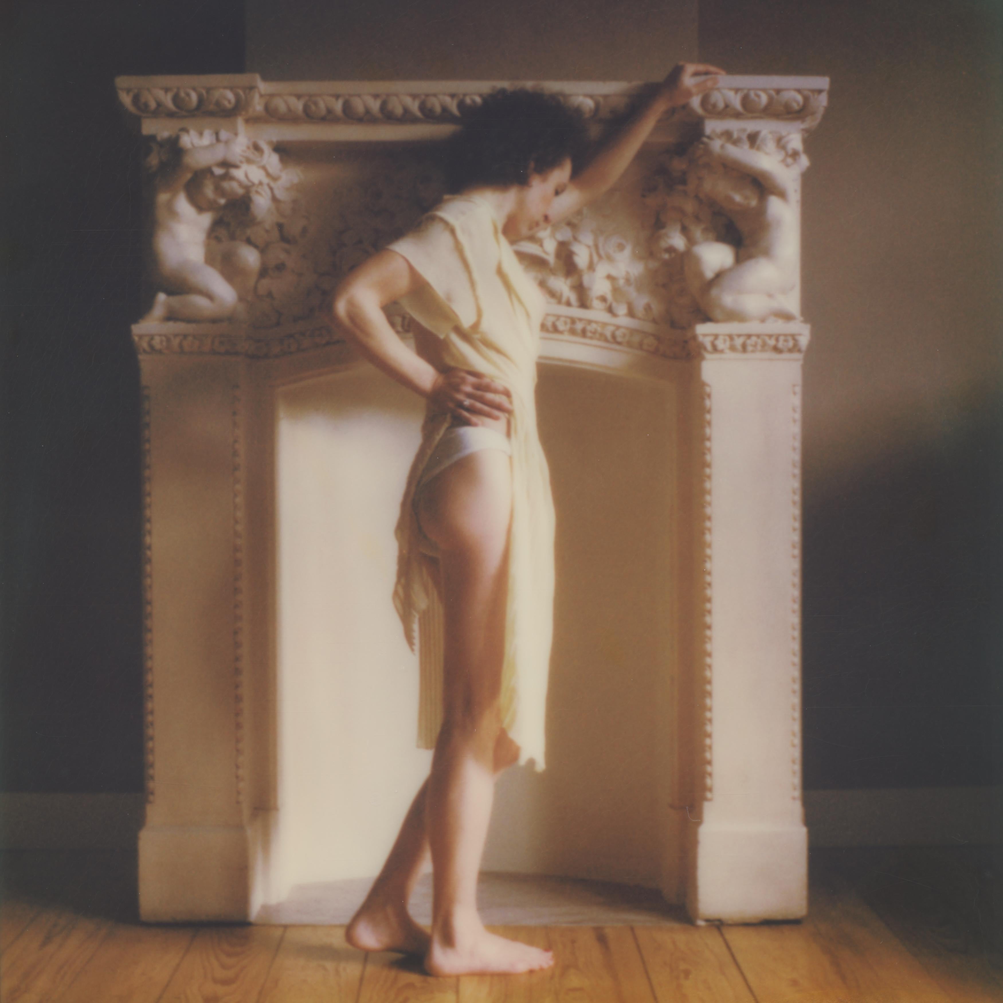 Kirsten Thys van den Audenaerde Nude Photograph – Große Hoffnungen - Polaroid, Contemporary, Farbe, 21. Jahrhundert