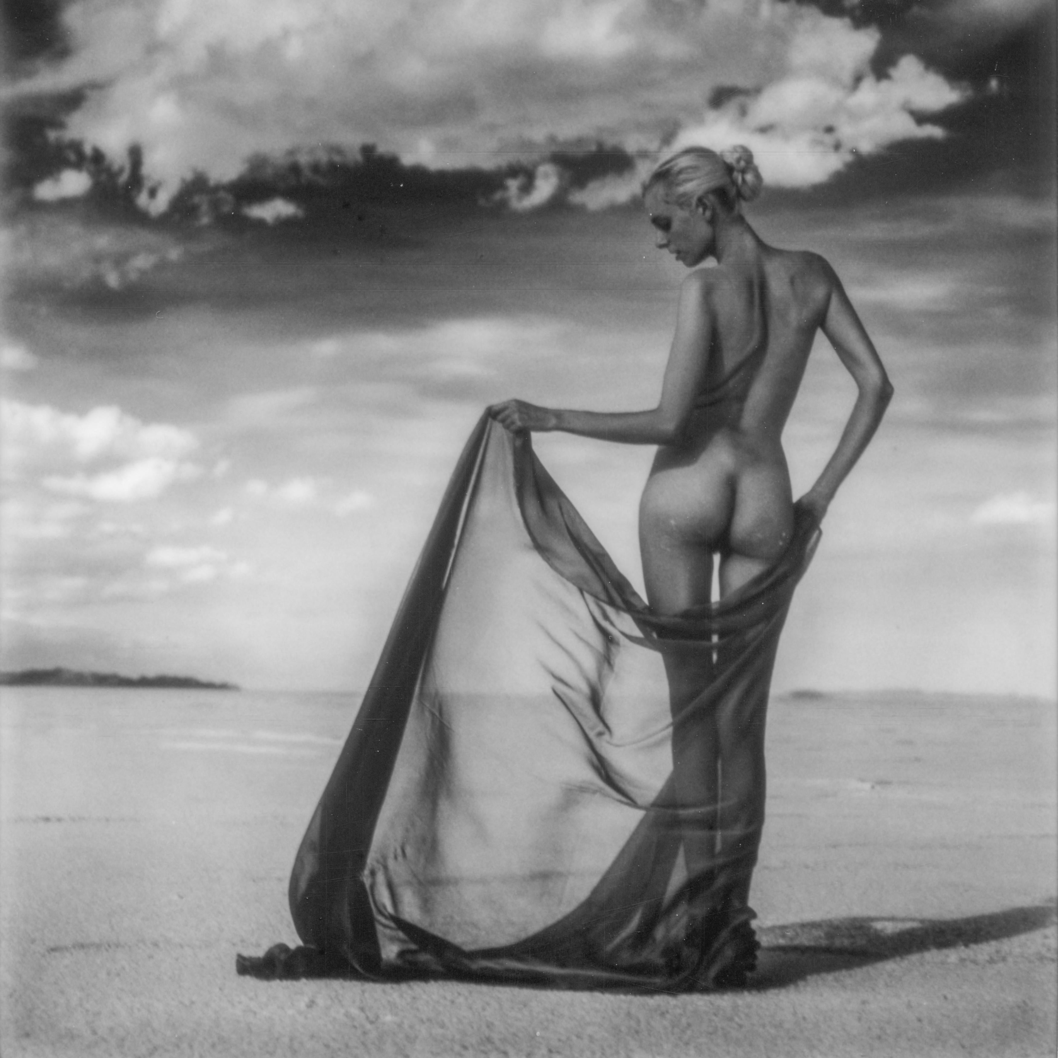 Kirsten Thys van den Audenaerde Black and White Photograph - Homecoming - Polaroid, Women, 21st Century, Nude, Desert