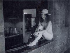 I Remember (Bombay Beach) - Contemporain, Nu, Femmes, Polaroid, 21ème siècle
