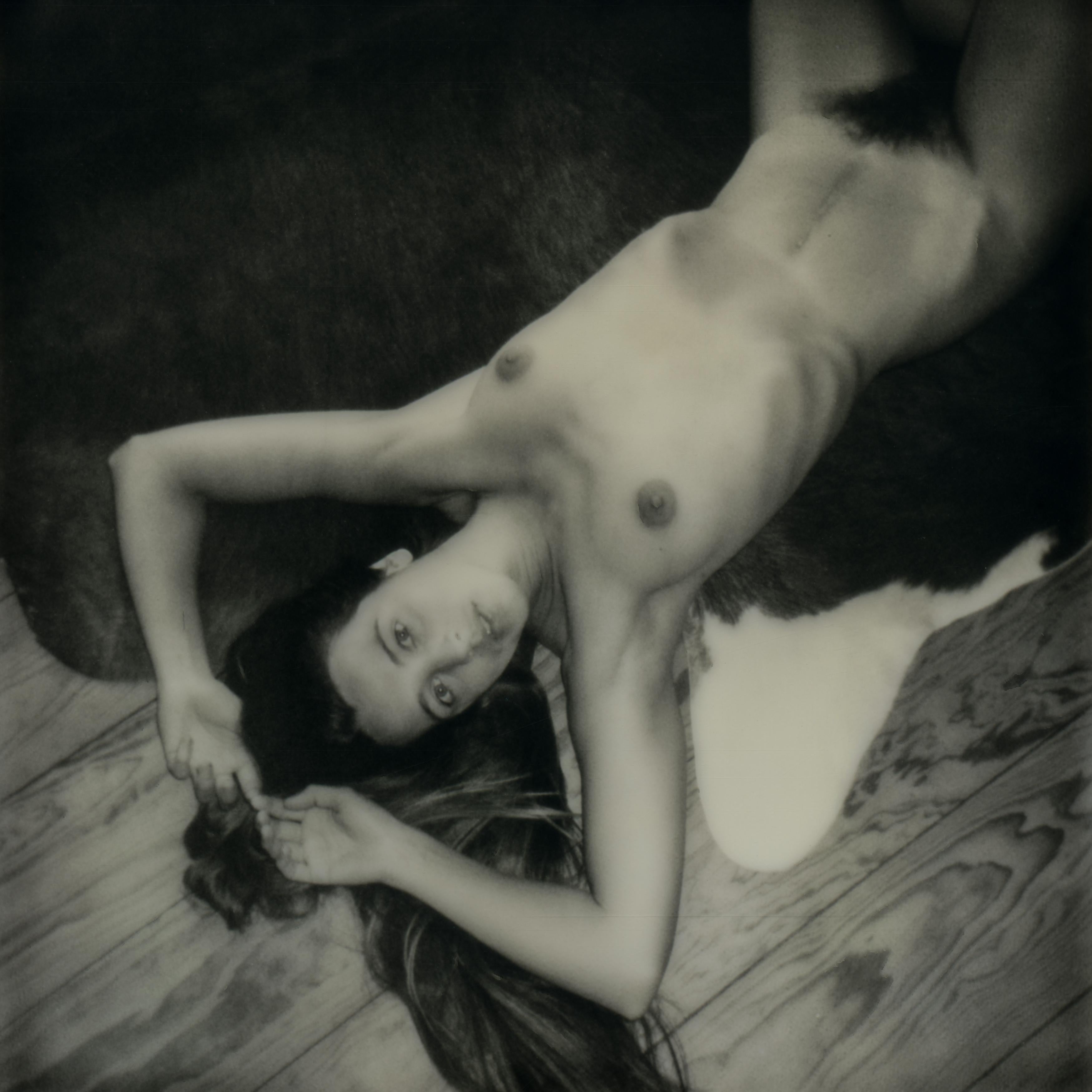 Kirsten Thys van den Audenaerde Black and White Photograph - Melt your mind - Contemporary, Nude, Women, Polaroid