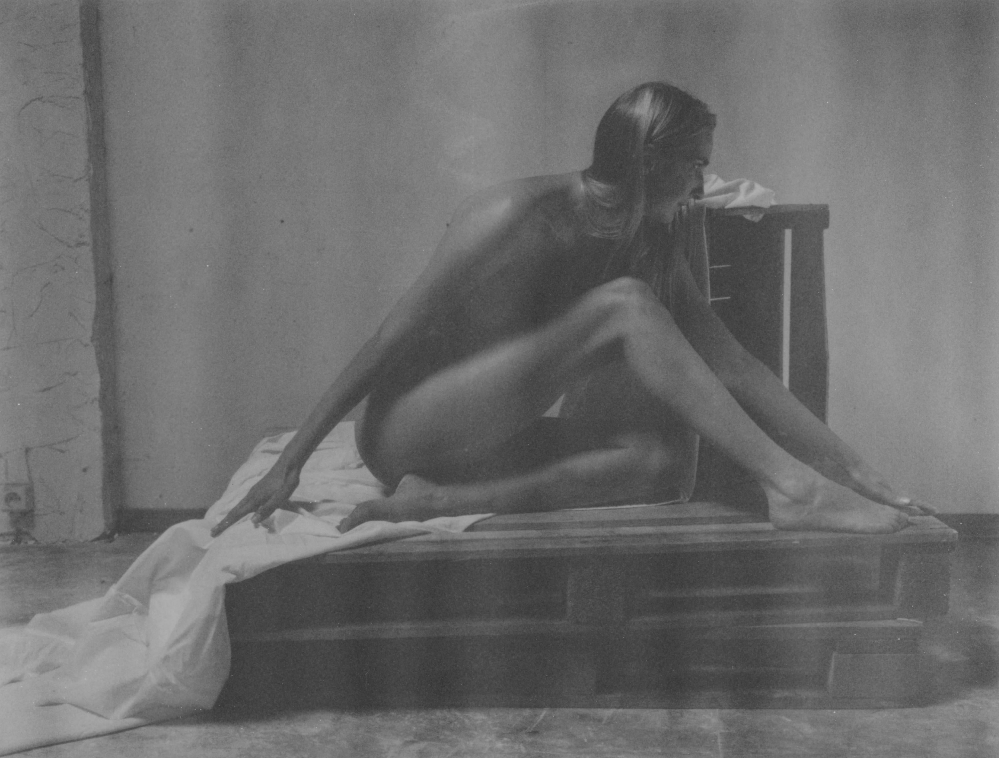 Kirsten Thys van den Audenaerde Nude Photograph - Out of reach -Contemporary, Polaroid, Black and White, Women, 21st Century, Nude