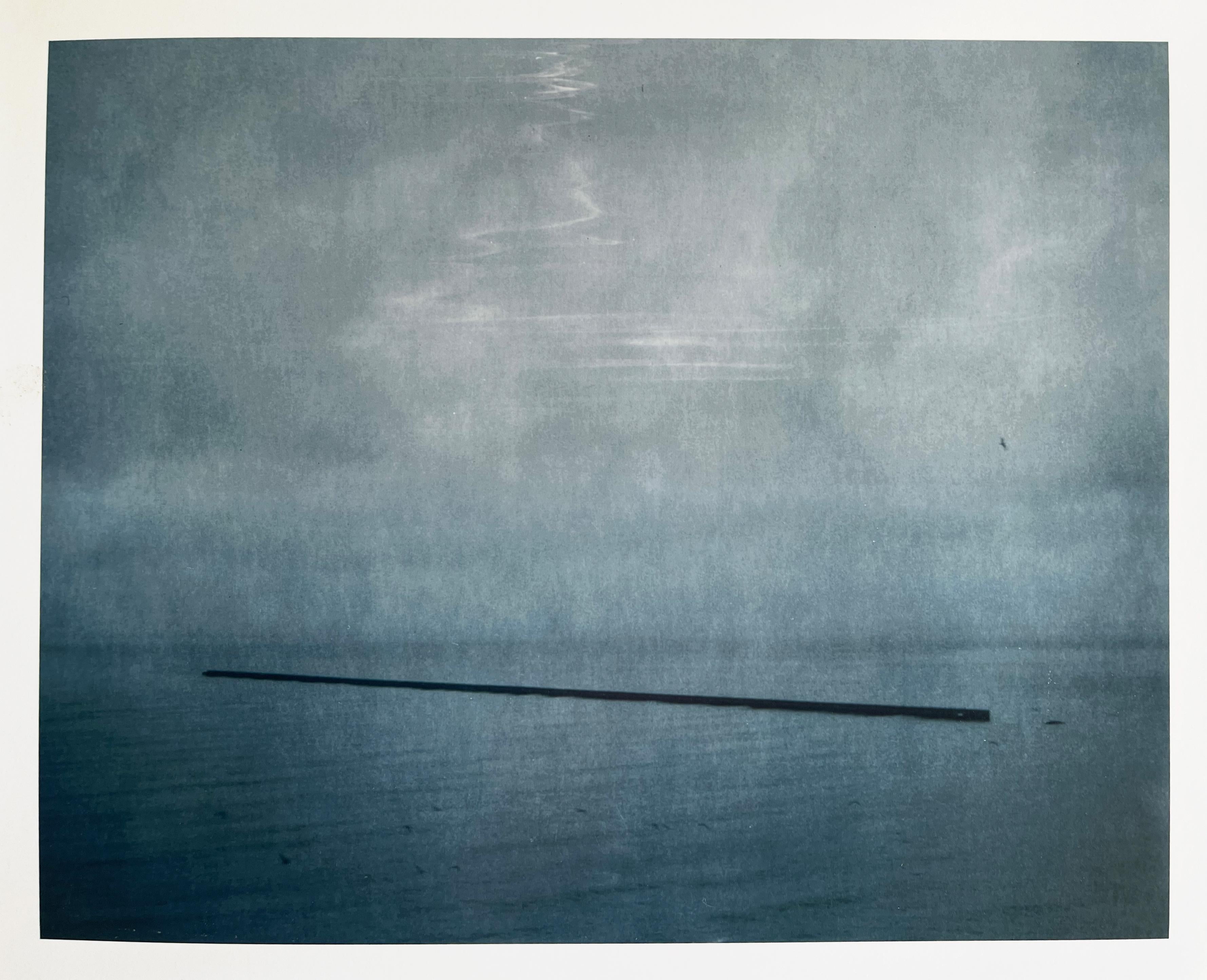 Pier - Contemporary, Farbe, Fotografie, Polaroid – Photograph von Kirsten Thys van den Audenaerde