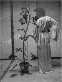 Soie - Contemporaine, Polaroïd, Noir et Blanc, Femmes, 21ème siècle, Nu
