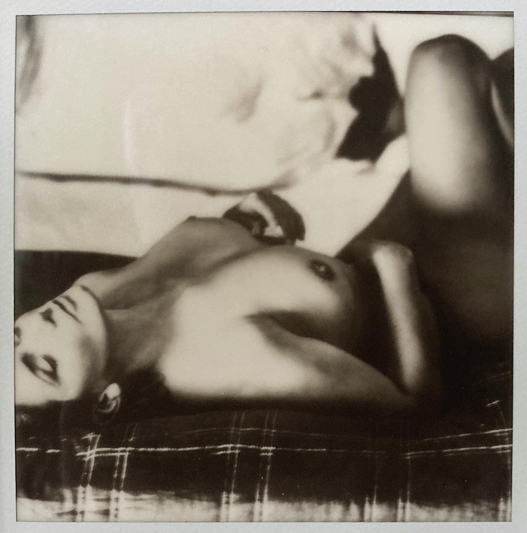 Kirsten Thys van den Audenaerde Nude Photograph – Polaroid – Einzigartiges Stück