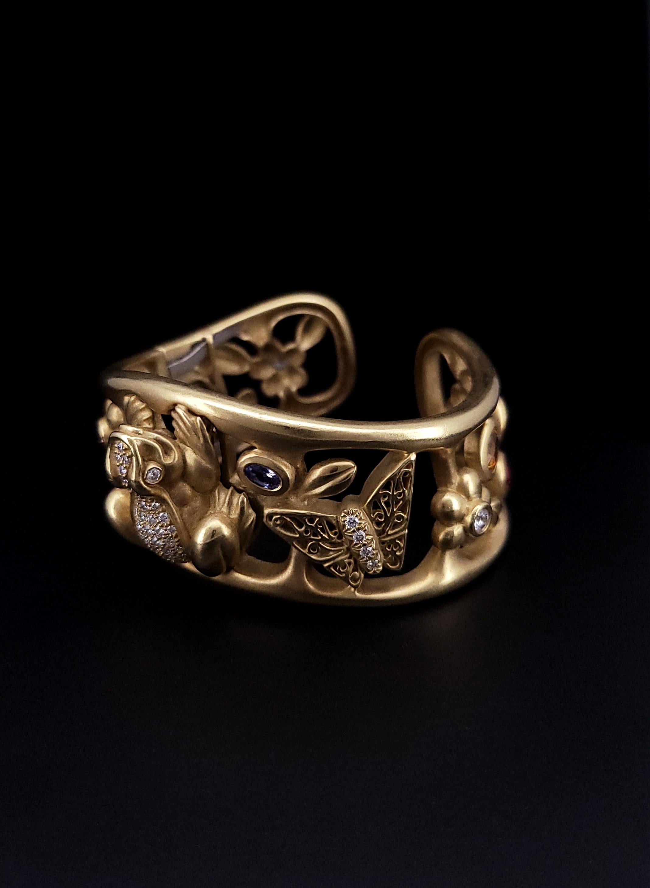Taglio rotondo Corde di Barry Sogno di una notte di mezza estate in oro 18 carati Bracciale multigem in vendita