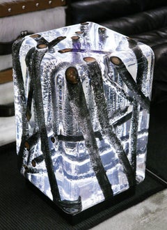 Beistelltisch B mit gebrannten Zweigen und Acrylglas und gebranntem Treibholz