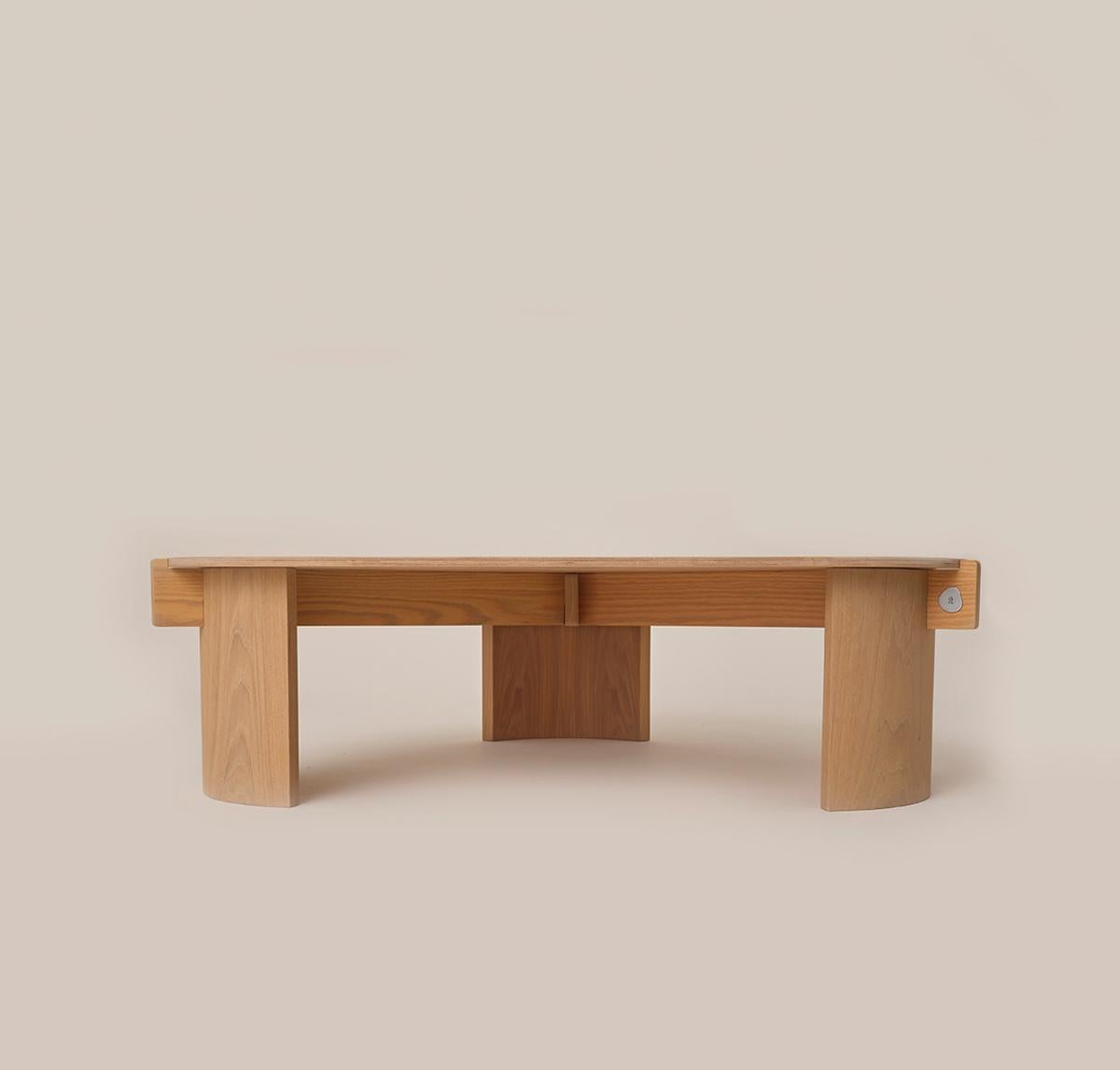 KITA LIVING Flow Coffee Table Large - Oak Wood In New Condition For Sale In Bomonti, TR