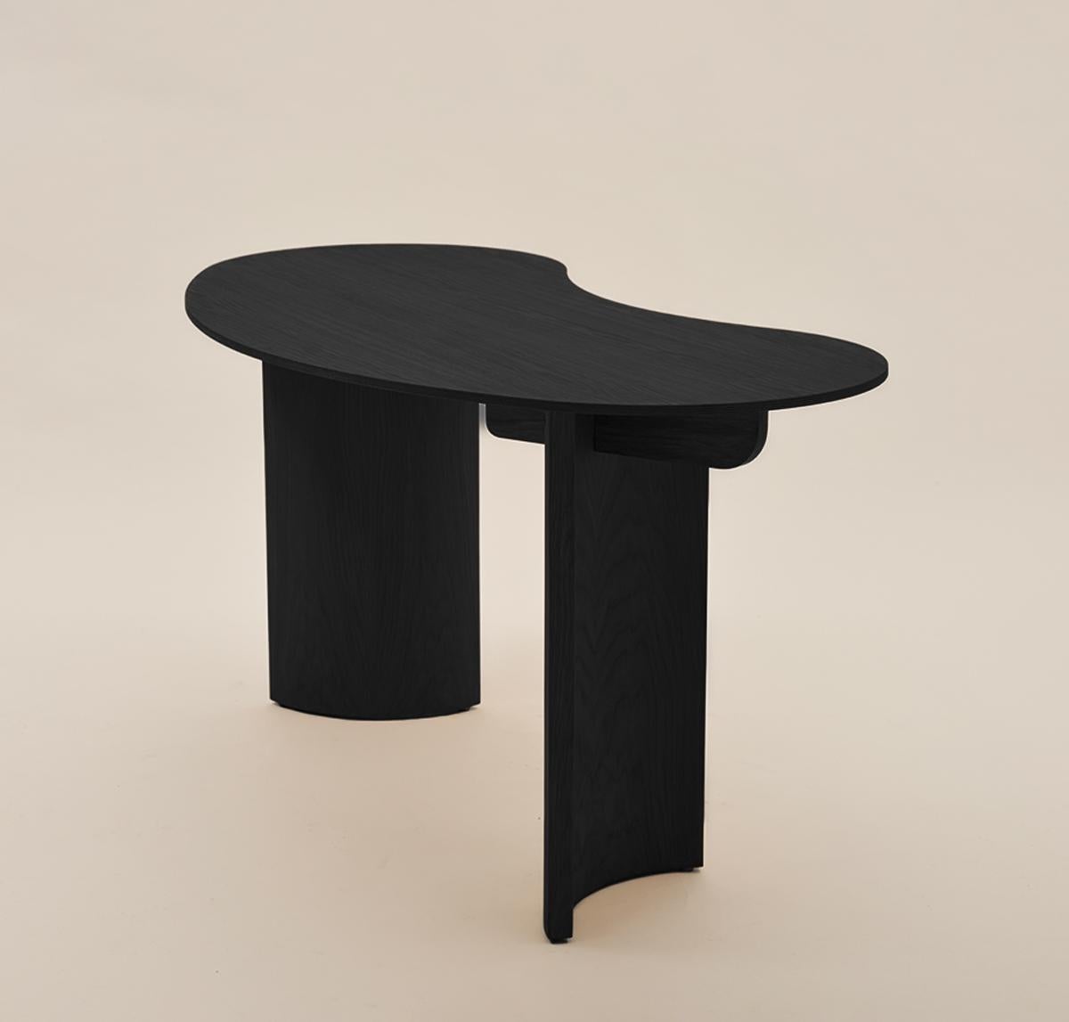 Contemporary KITA LIVING Flow Desk  Charcoal Black For Sale
