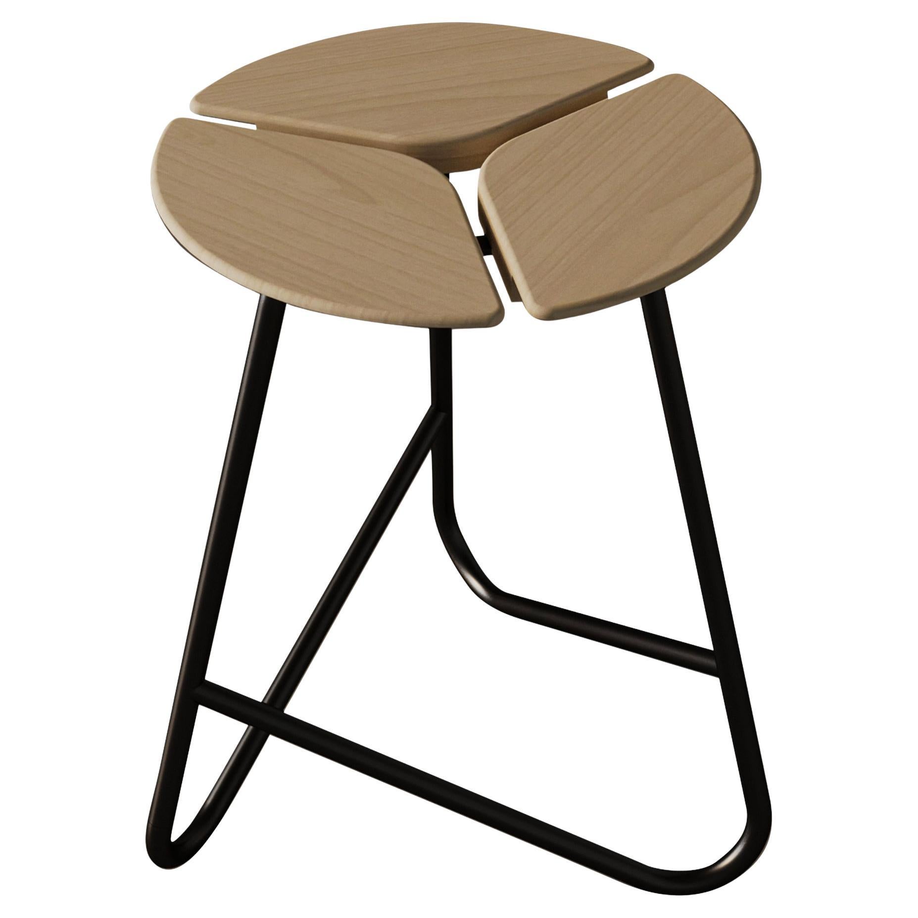 KITA LIVING Hana Hocker Oak Mist - Schwarz