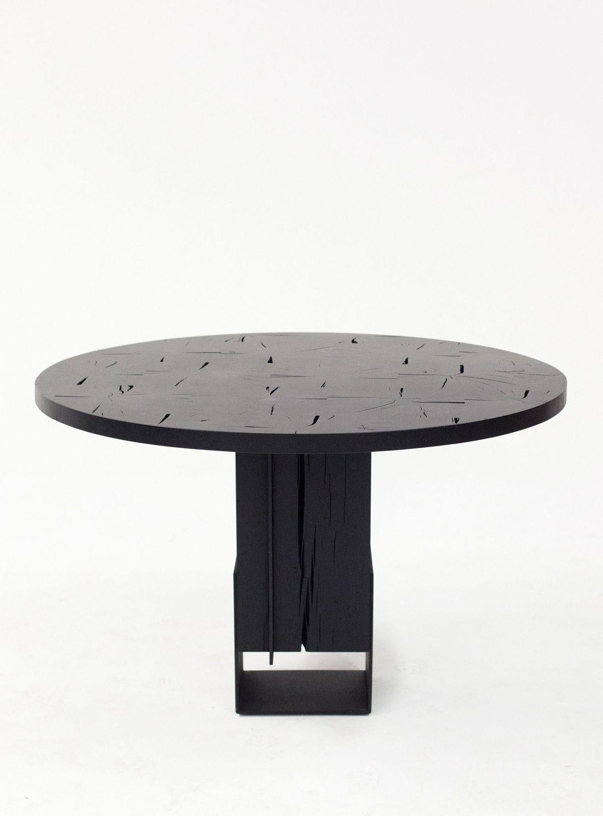 Kitale Round Dining Table by Van Rossum In New Condition For Sale In Geneve, CH