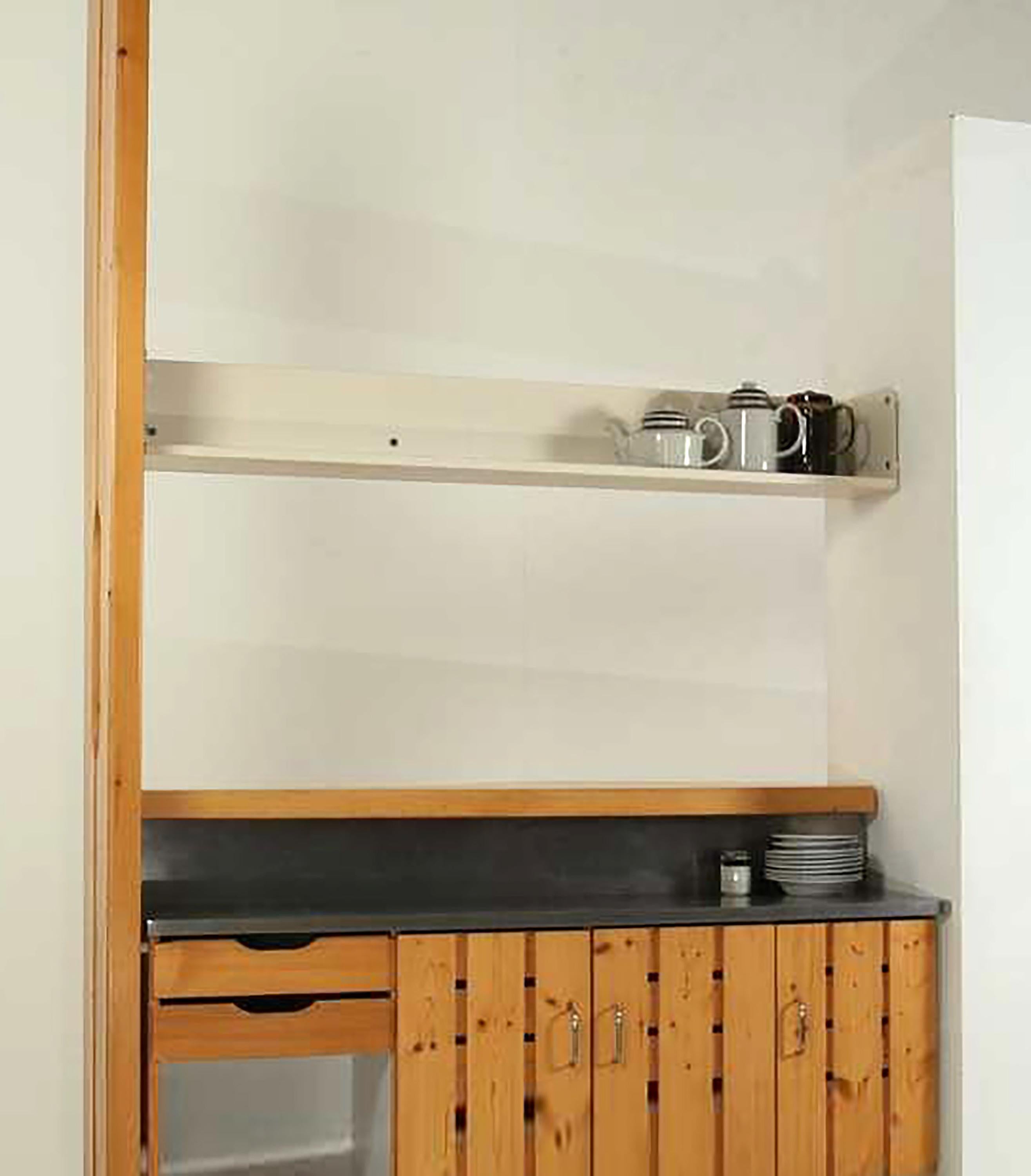 Küchentüren von Charlotte Perriand für Les Arcs 1800 ski resort Pinewood, 1960er Jahre im Angebot 6